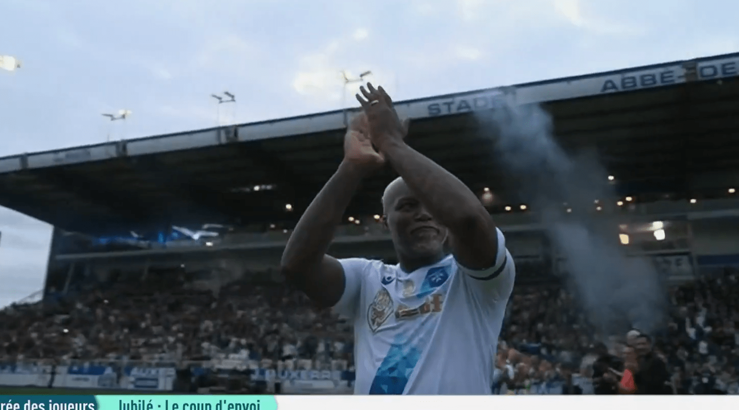 Ο Σισέ σκόραρε κι αποθεώθηκε στο φιλικό που οργάνωσε προς τιμή του η Οσέρ (video)