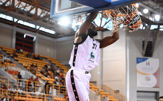 Άτυχος ξανά ο Νίμπο, αποχώρησε με πρόβλημα τραυματισμού