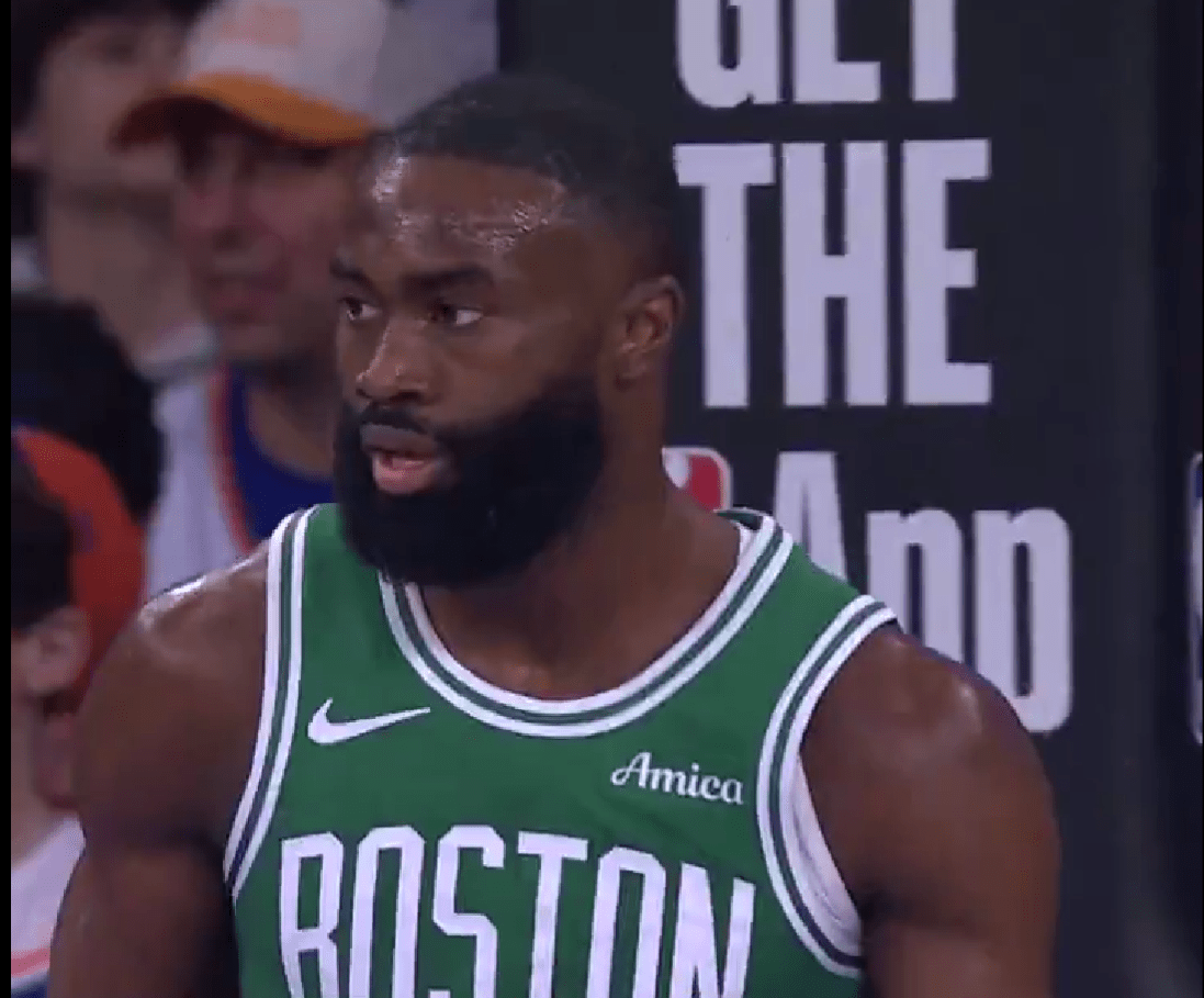 Ο Τζέιλεν Μπράουν των Σέλτικς έπαιξε στα Playoffs με... μισό μηνίσκο