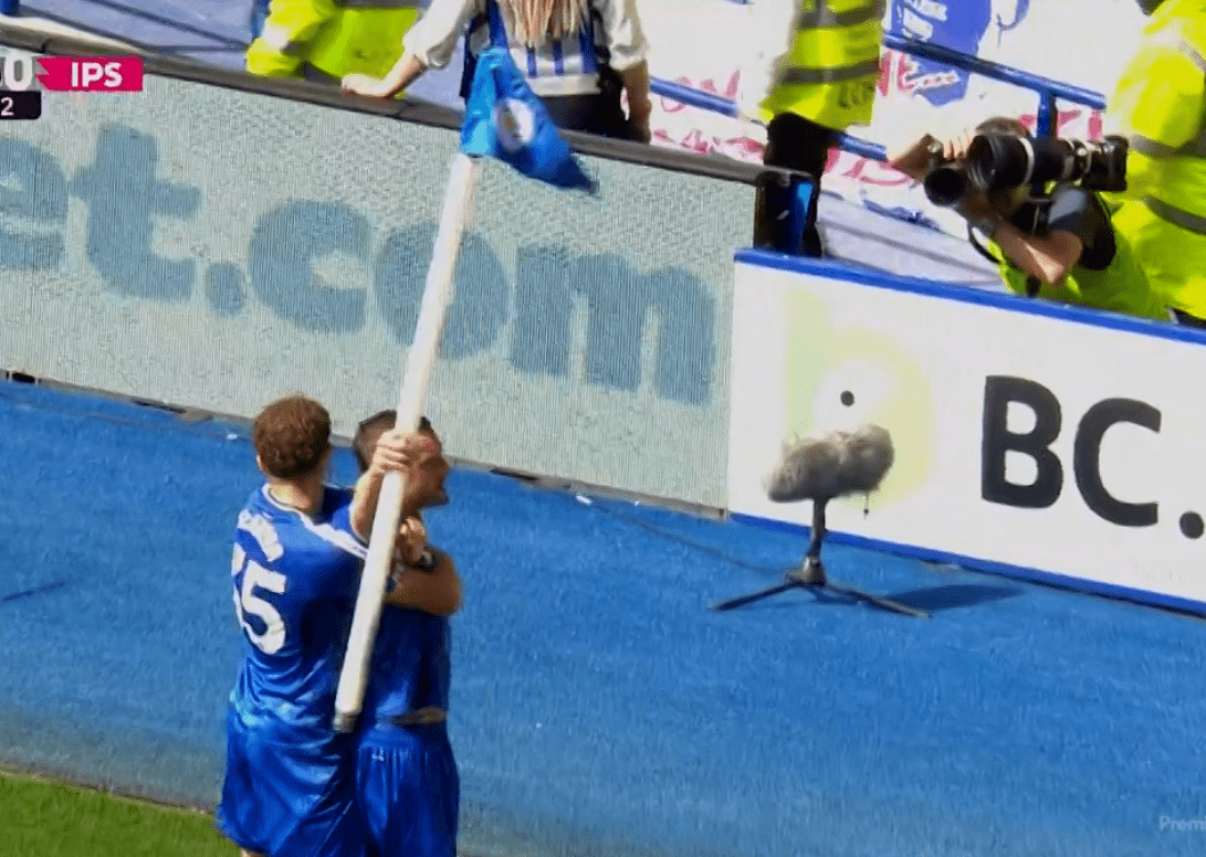 Ο Βάρντι σκόραρε στο τελευταίο του εντός έδρας παιχνίδι με την Λέστερ και «τρελάθηκε» (video)