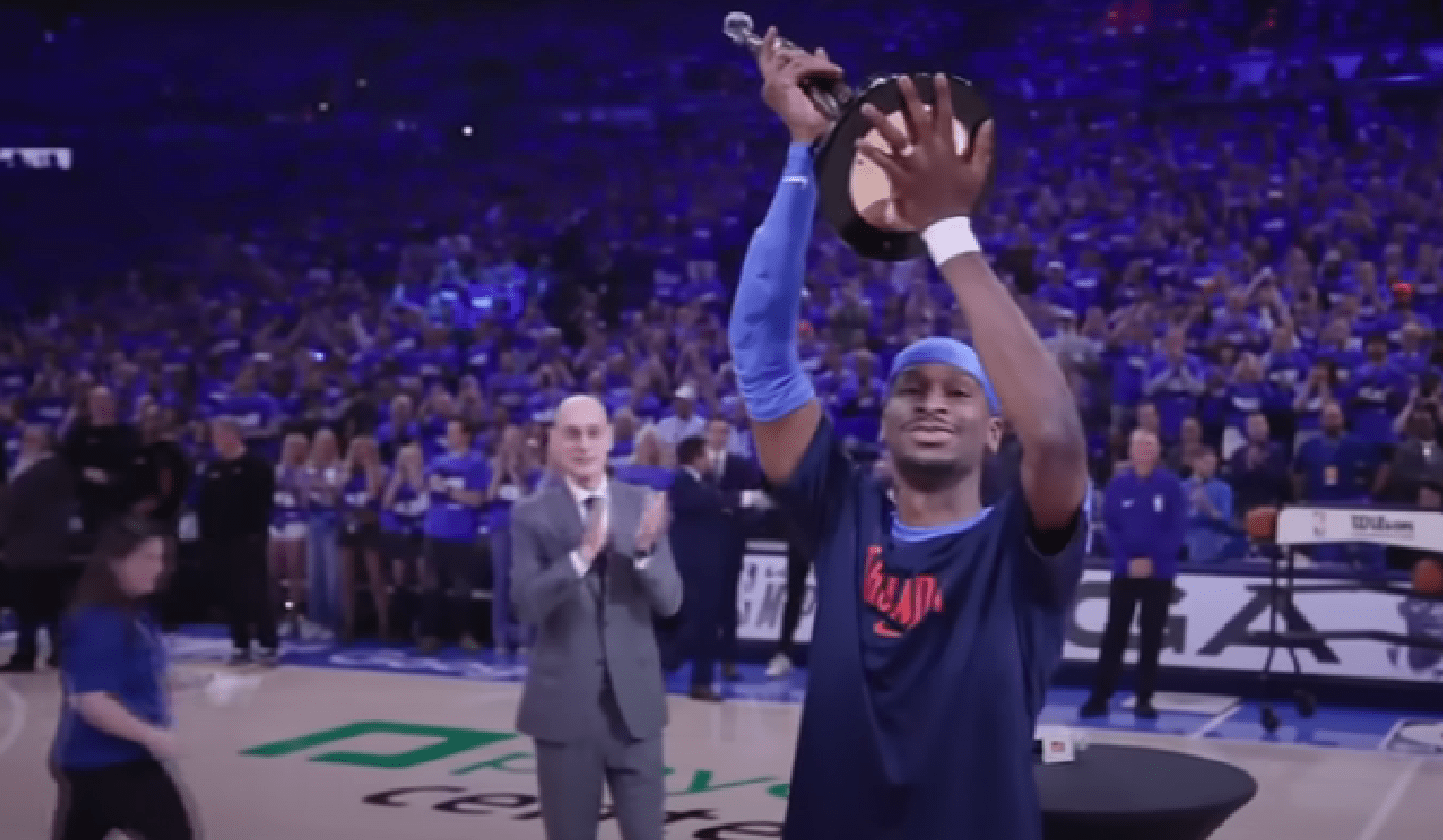 Το NBA δεν είναι πια made in USA - Έβδομη σερί χρονιά που κερδίζει το βραβείο παίκτης εκτός ΗΠΑ