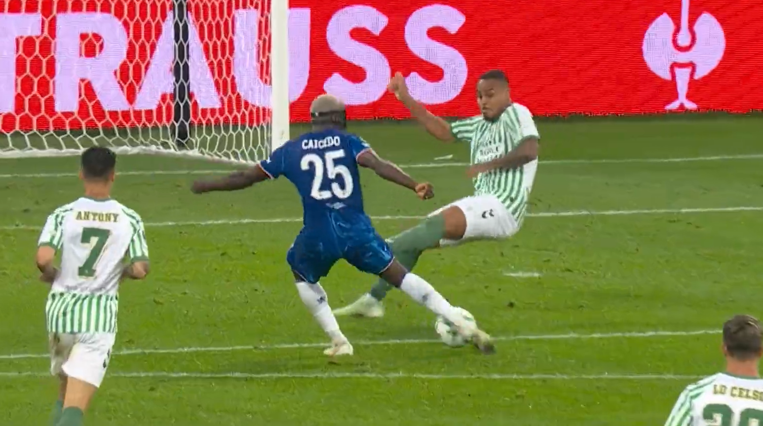 Η «οβίδα» του Καϊσέδο που διαμόρφωσε το τελικό 4-1 για την Τσέλσι (video)