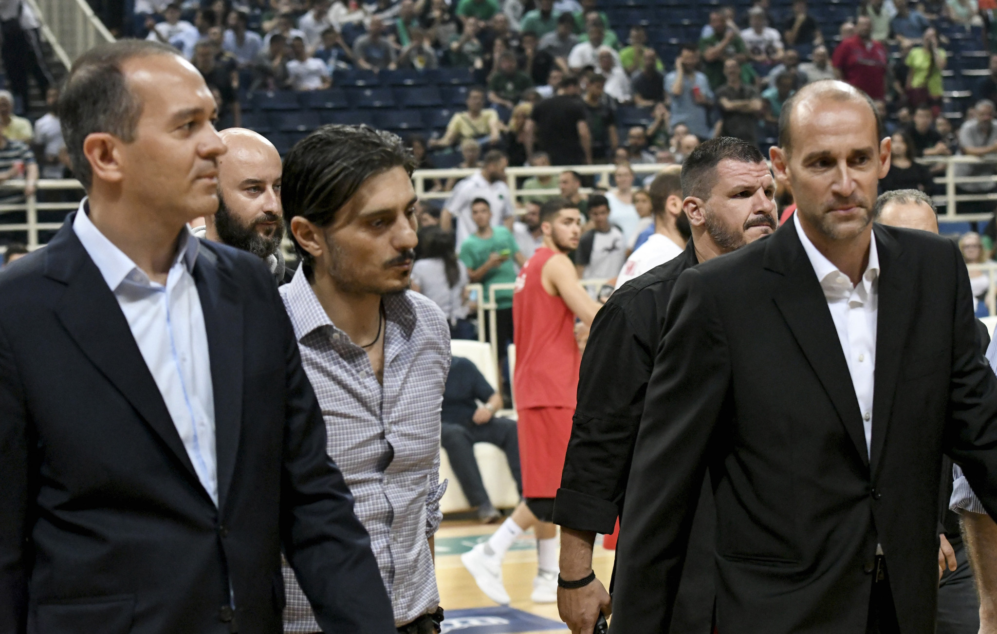 Καμία διάθεση να κάτσουν στο ίδιο τραπέζι οι ιδιοκτήτες, ορθάνοιχτο το ενδεχόμενο οριστικού «λουκέτου»