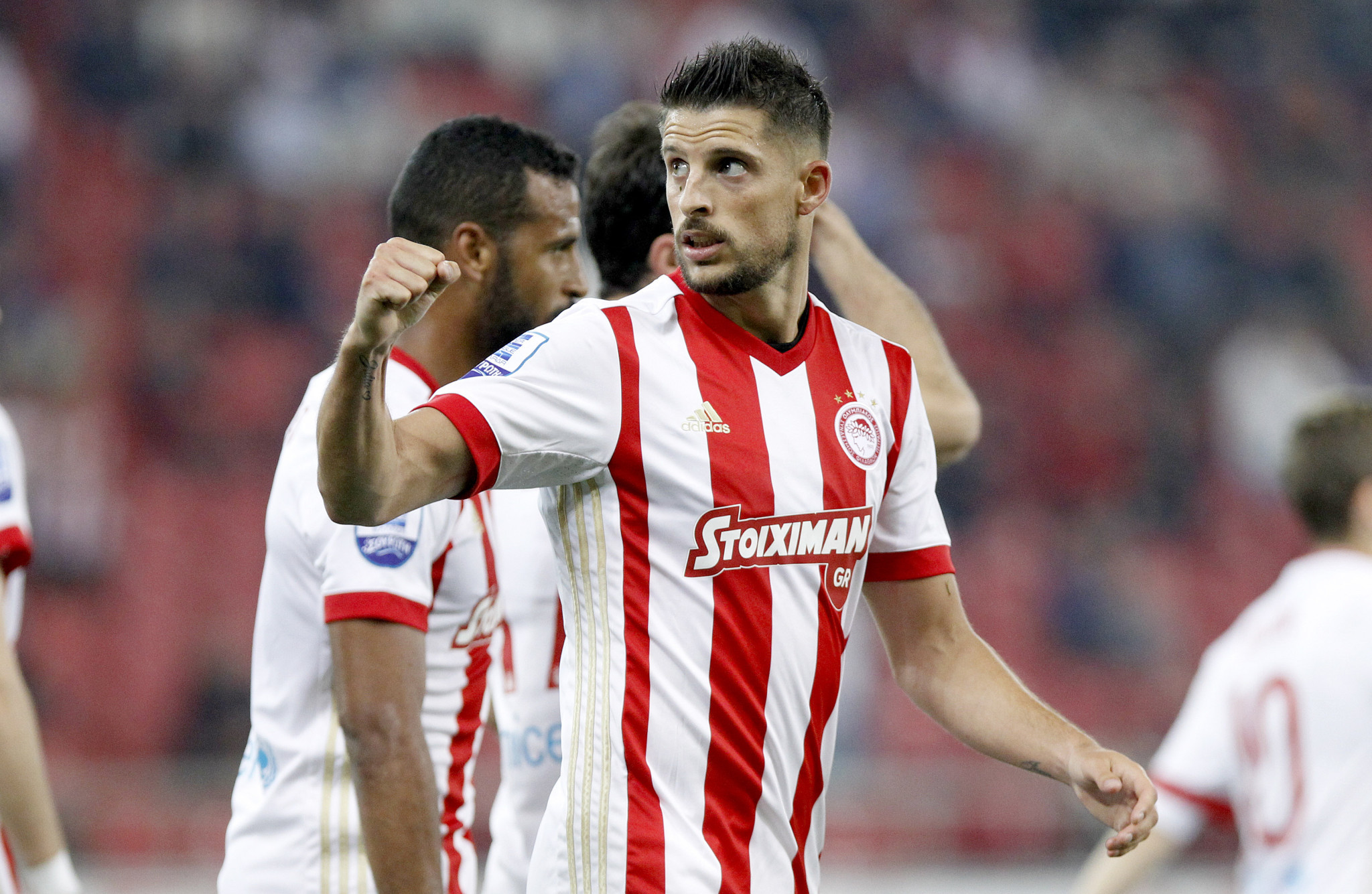 Build Up: Η περιπέτεια με το... τροχόσπιτο του πατέρα του Μιραλάς - «Δε χωρούσε και το πάρκαρε στο Σούνιο!» (video)