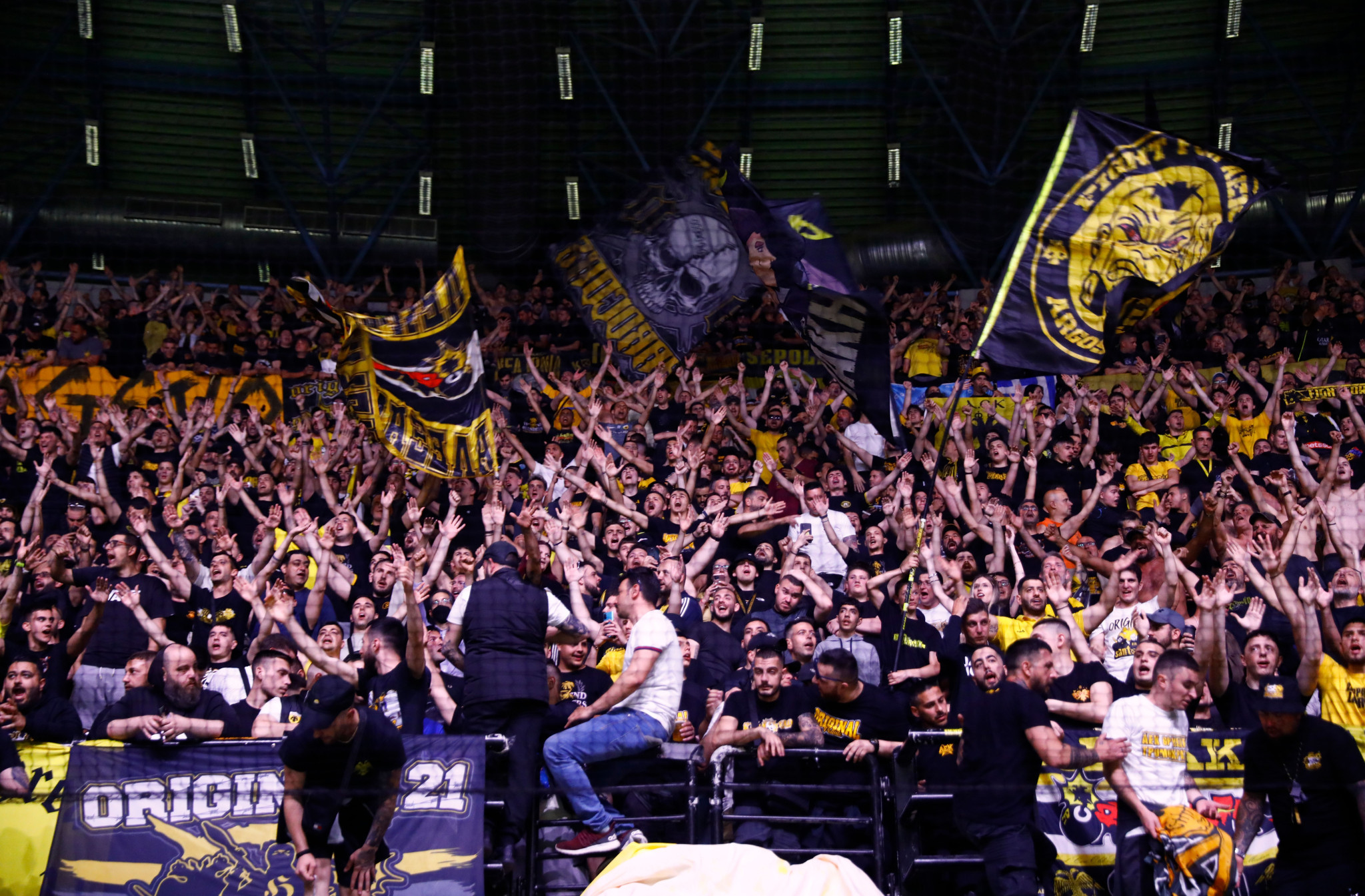 Η ΑΕΚ έθεσε στη διάθεση του κόσμου τα εισιτήρια διαρκείας: «Το ταξίδι συνεχίζεται»