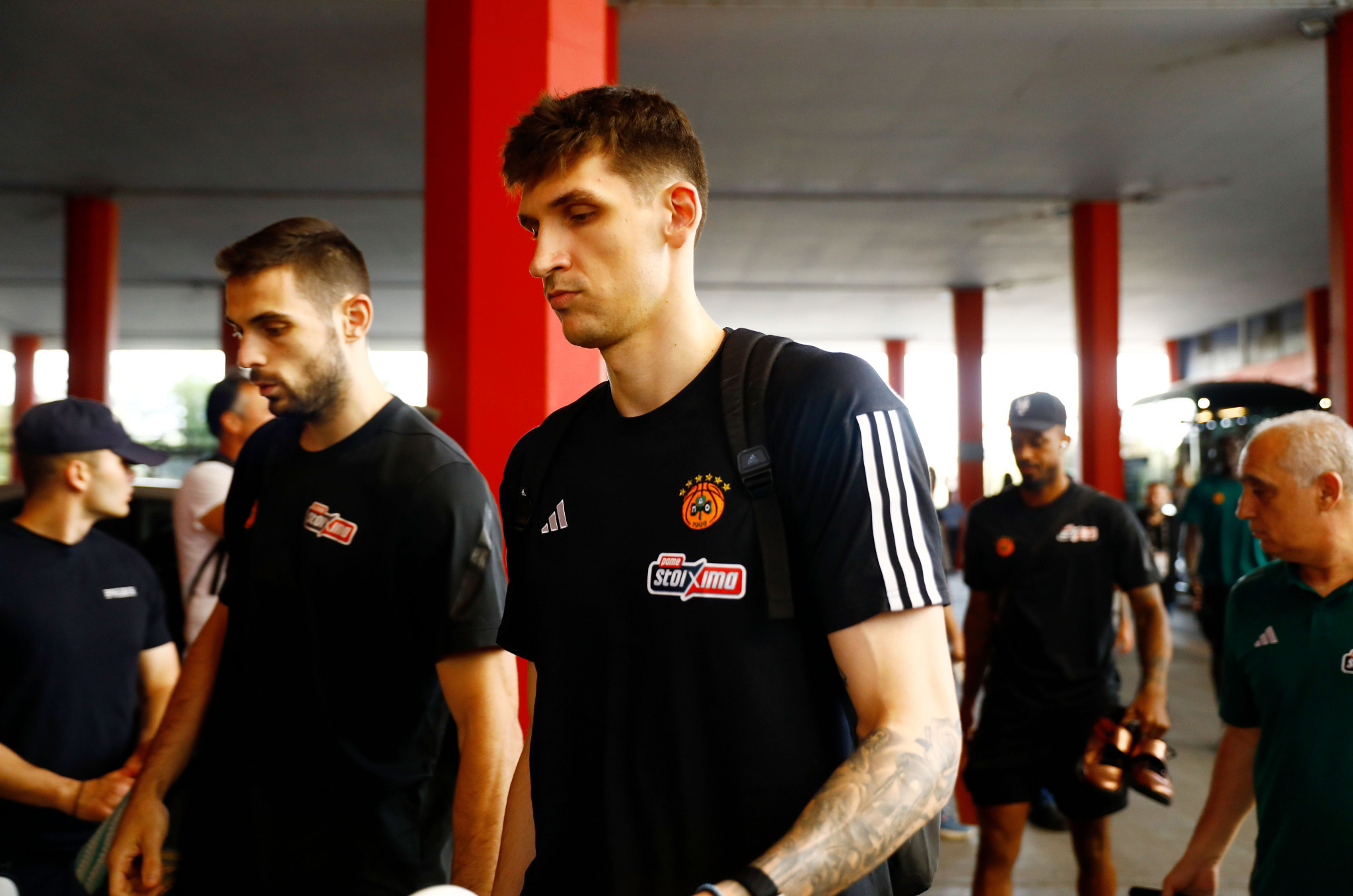 O Παναθηναϊκός έφτασε στο ΣΕΦ για το Game 4 των τελικών κόντρα στον Ολυμπιακό (video)