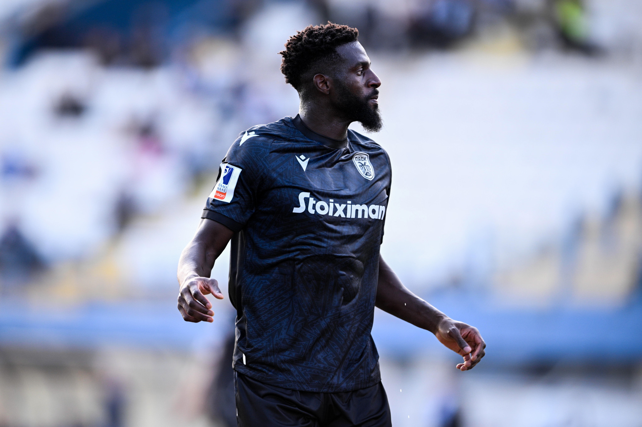 Μπακαγιόκο: «Ο Λουτσέσκου δυσκολεύεται να αντιμετωπίσει κάποιον πρόσωπο με πρόσωπο»