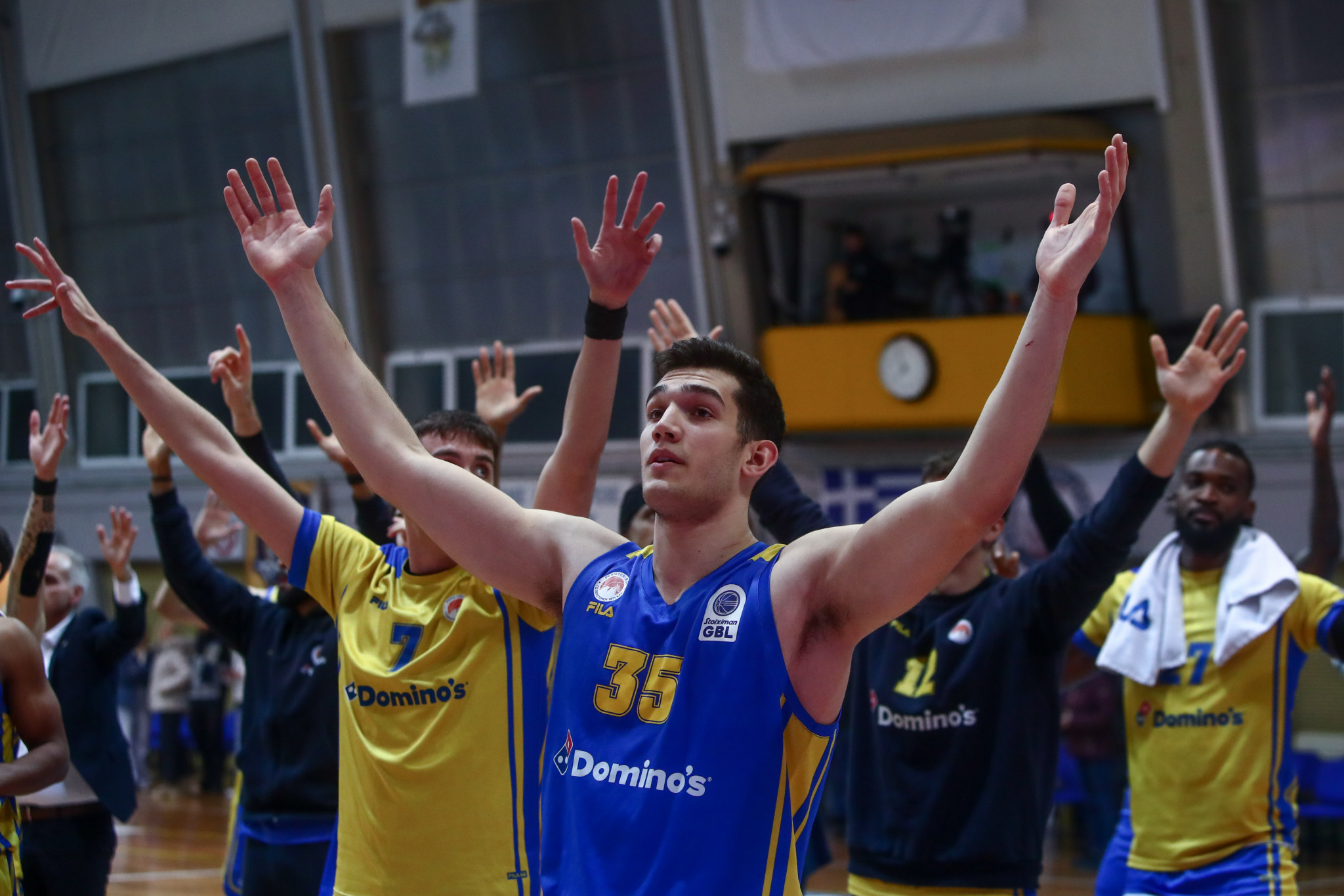 O Zούγρης ανακοινώθηκε από το Λούιβιλ