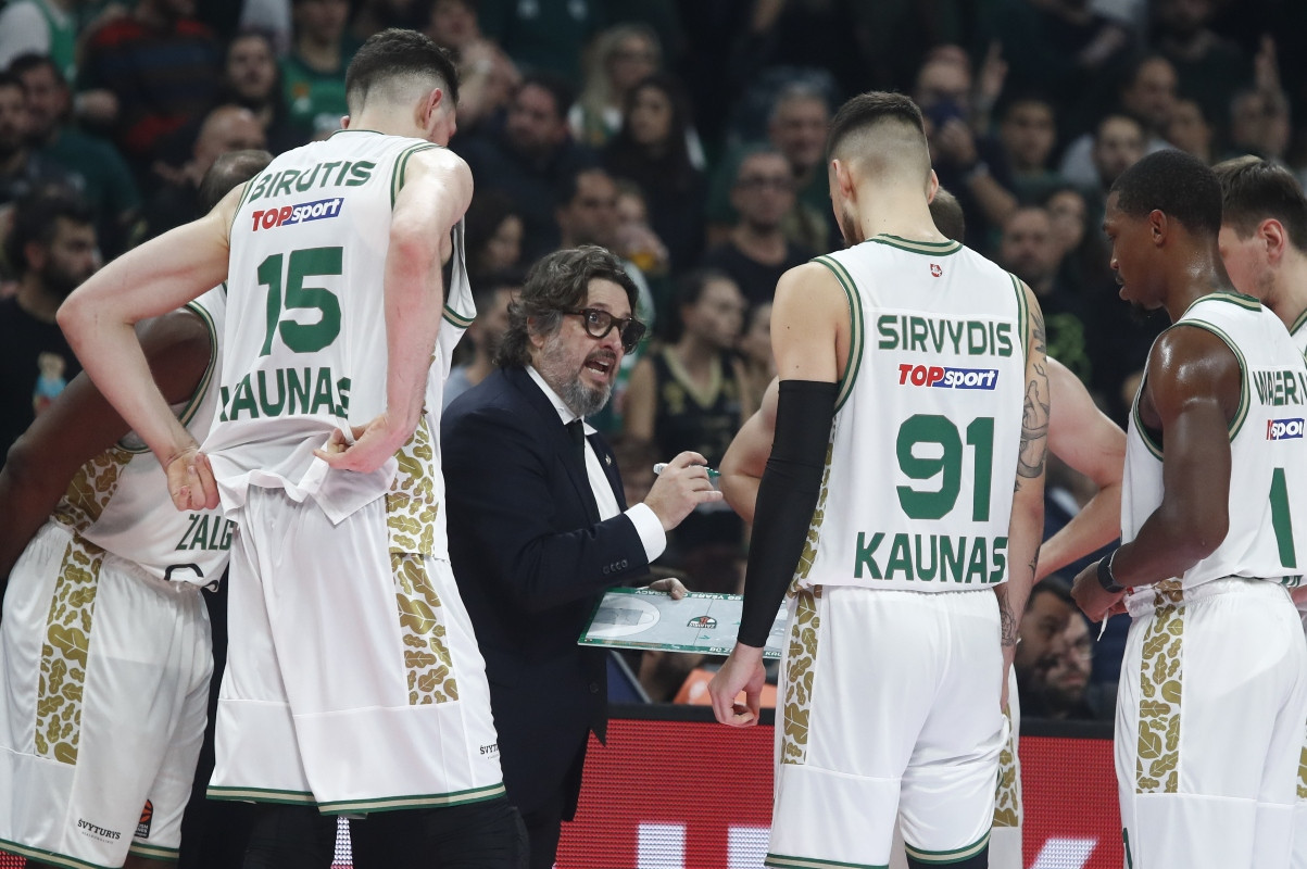 Με «σκούπα» στους τελικούς η Ζαλγκίρις