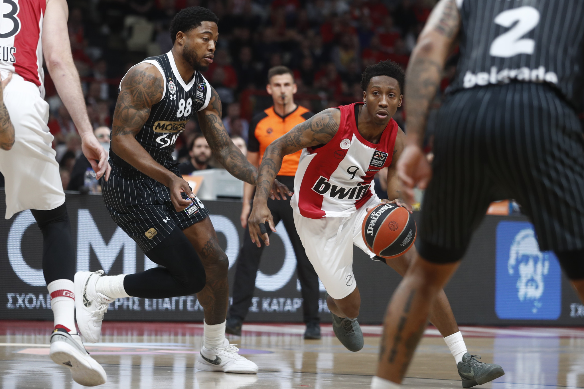 «Ο Ολυμπιακός εξετάζει τον Τάιρικ Τζόουνς»