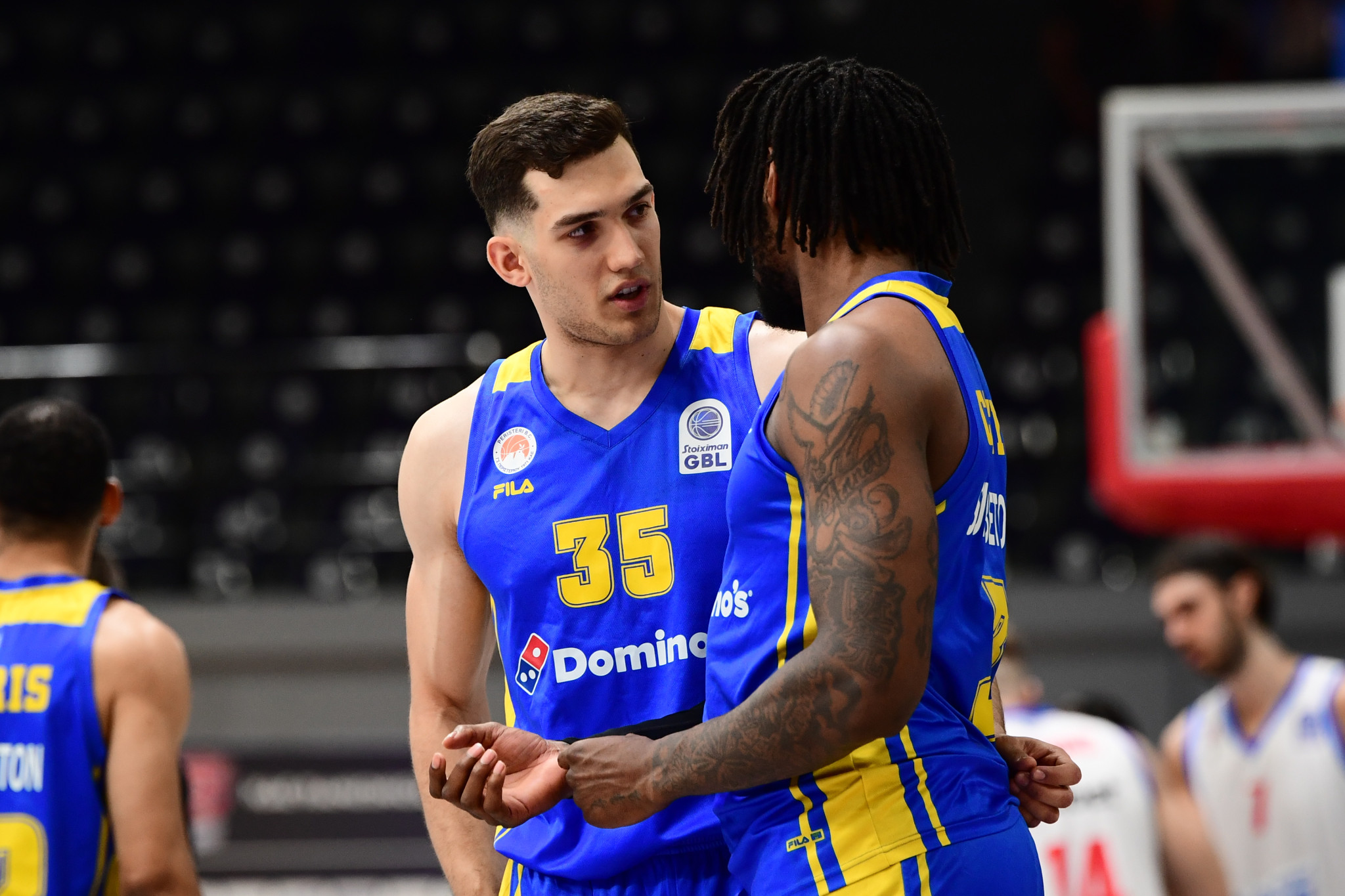 Ο αποχαιρετισμός του Ζούγρη στο Περιστέρι: «Είναι δύσκολο να φεύγεις από το σπίτι σου»