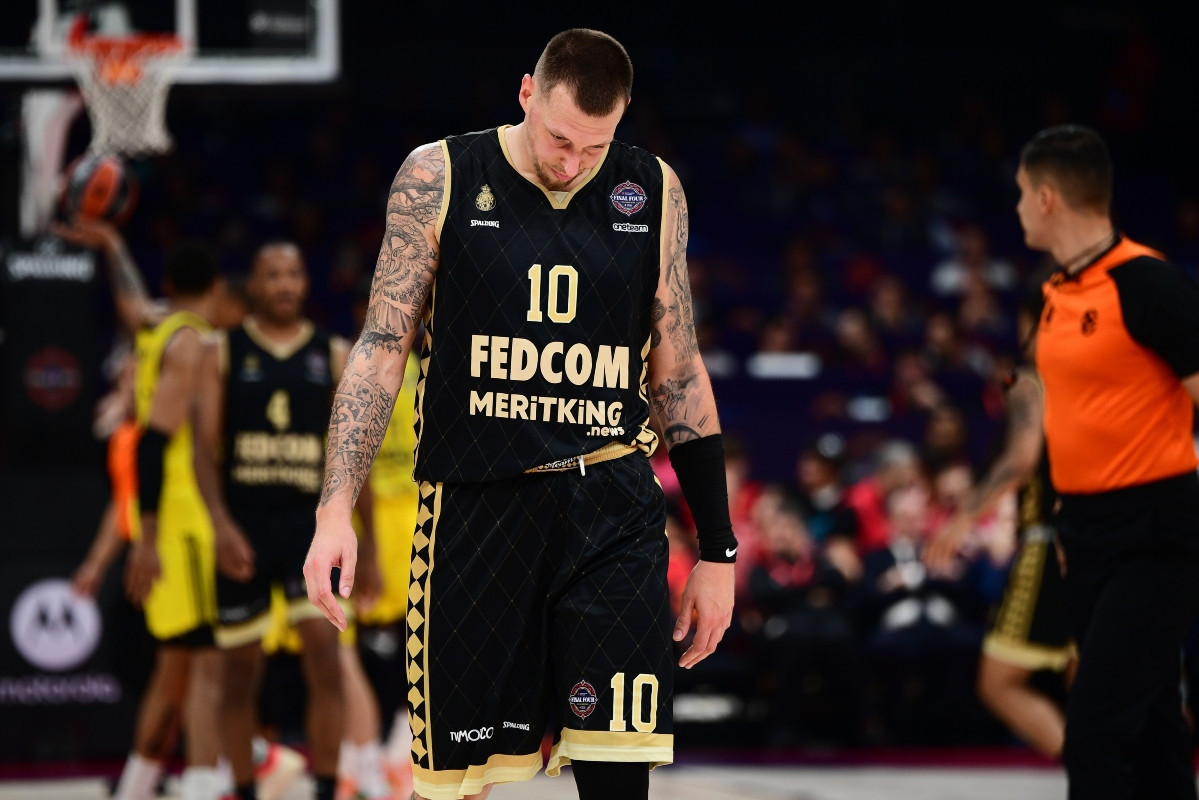 Βαριά ήττα της Μονακό από τη Βιλερμπάν