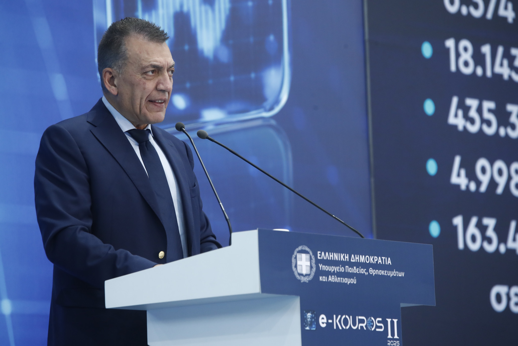 Βρούτσης: «Δε θα κάνουμε... ρελάνς για το Final Four - Το ΣΕΦ θα πάει στον Ολυμπιακό»