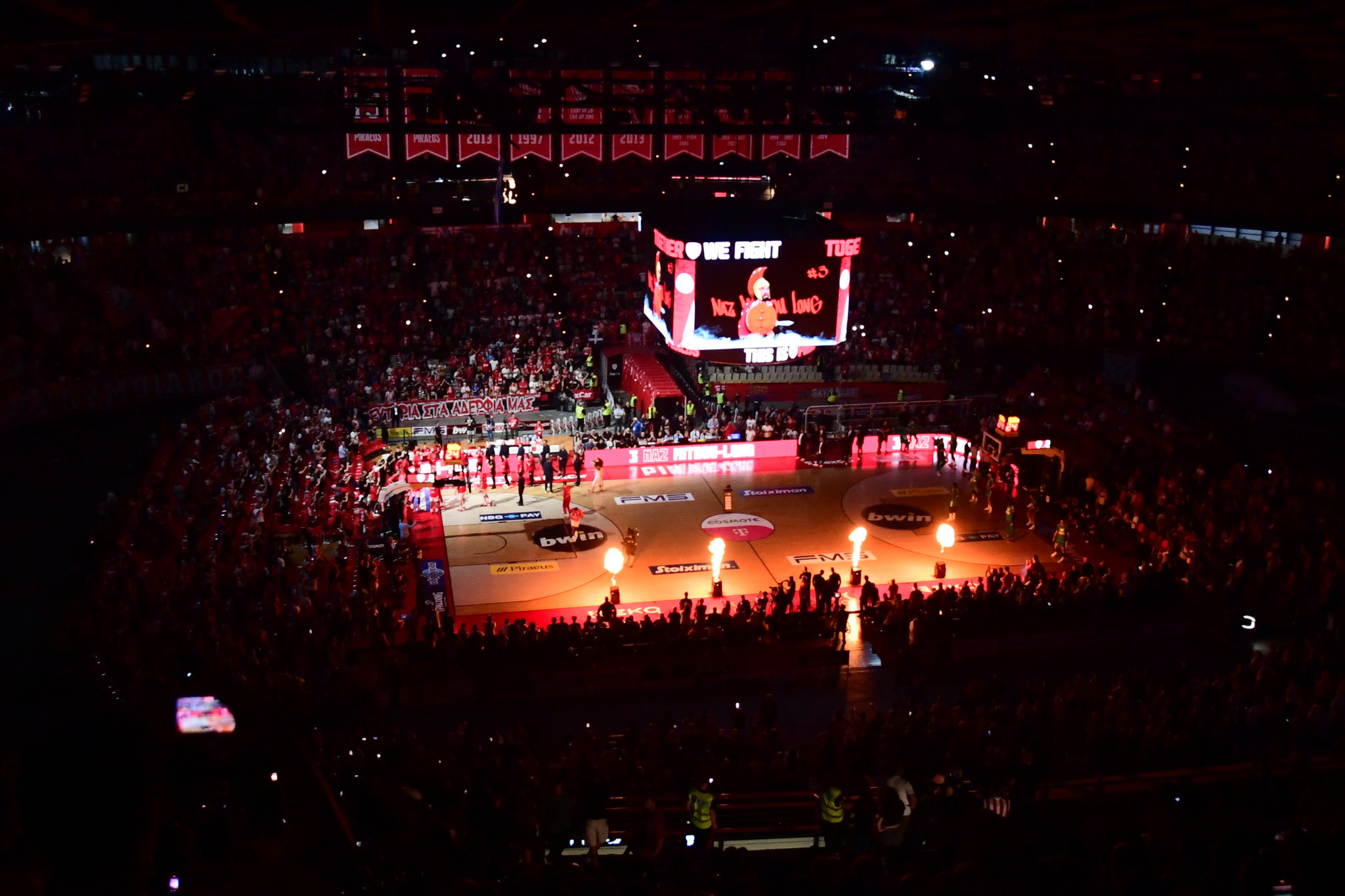 Καμία σκέψη της κυβέρνησης για κεκλεισμένων των θυρών