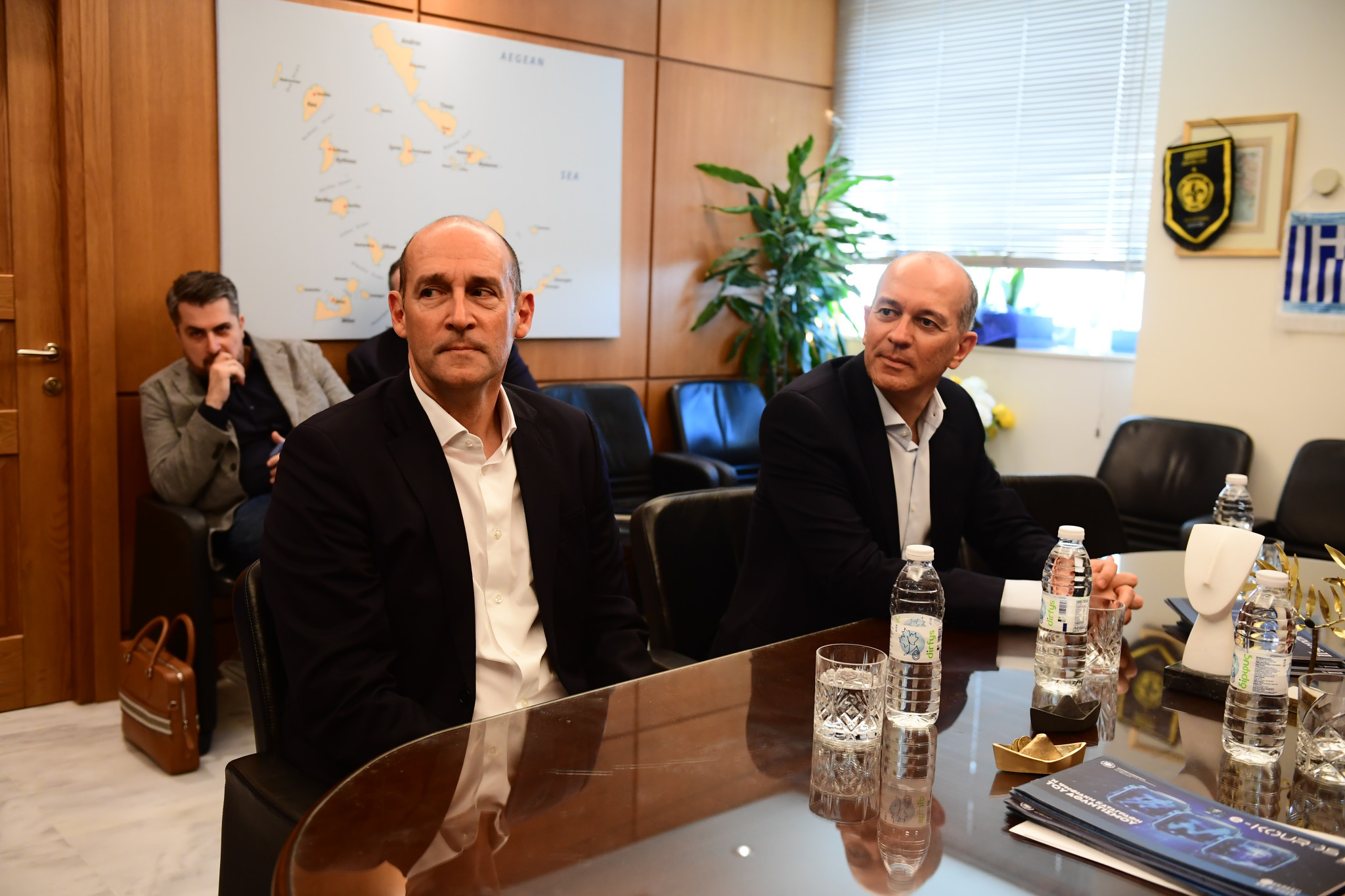 Με τη Μαργαρίτα Θάνου ο Γιαννακόπουλος στη συνάντηση, με Λεπενιώτη - Μπαφέ οι Αγγελόπουλοι