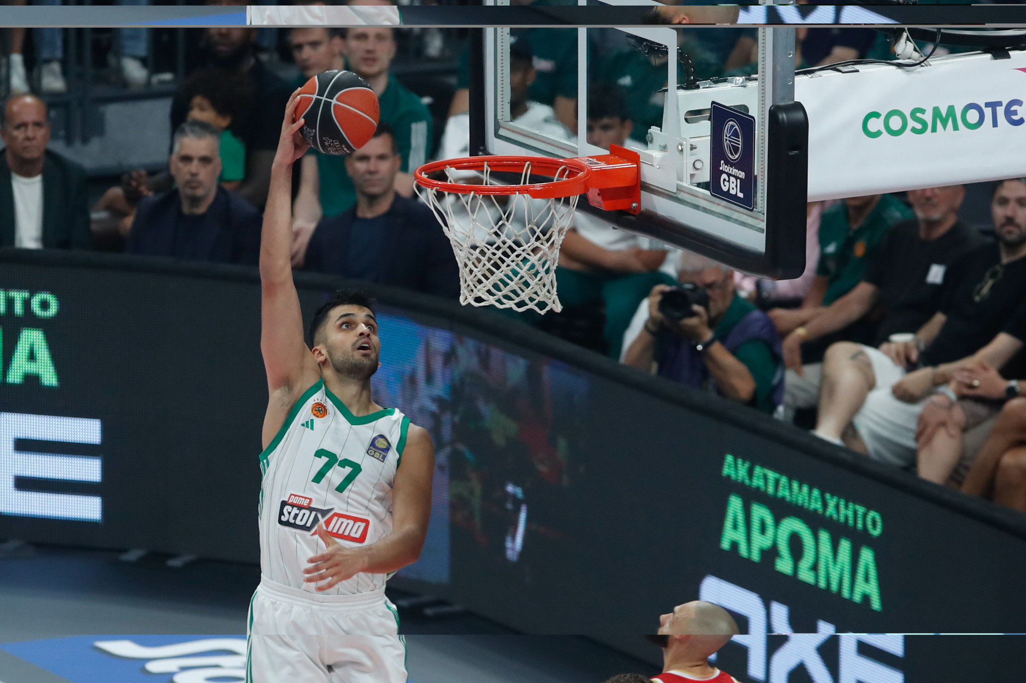 «Αμφίβολο του μέλλον του Γιουρτσεβέν - Τον θέλουν τρεις ομάδες της Euroleague»