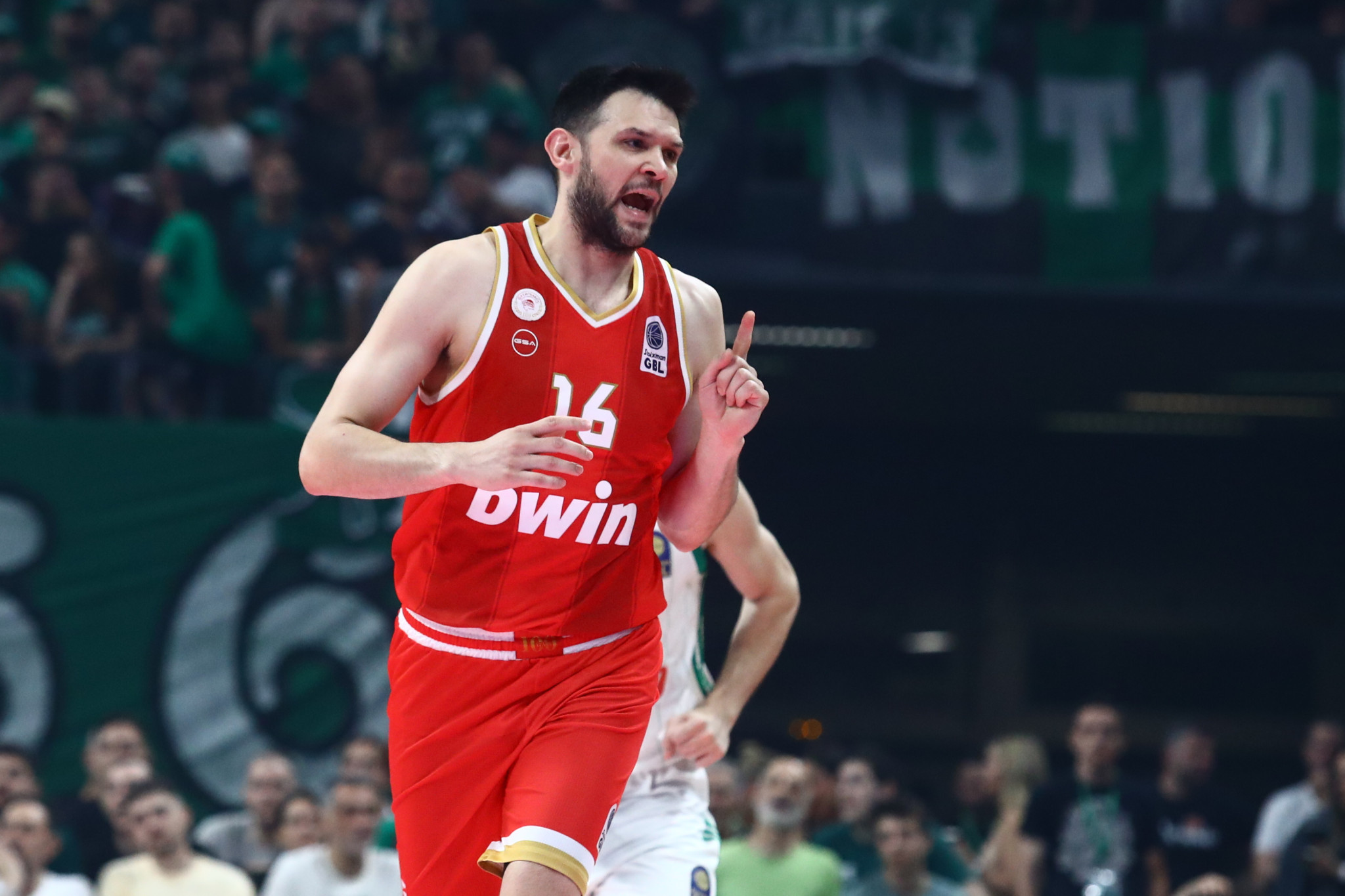 Παπανικολάου: «Συσπειρωθήκαμε, βρήκαμε τον τρόπο να επιστρέψουμε» (video)