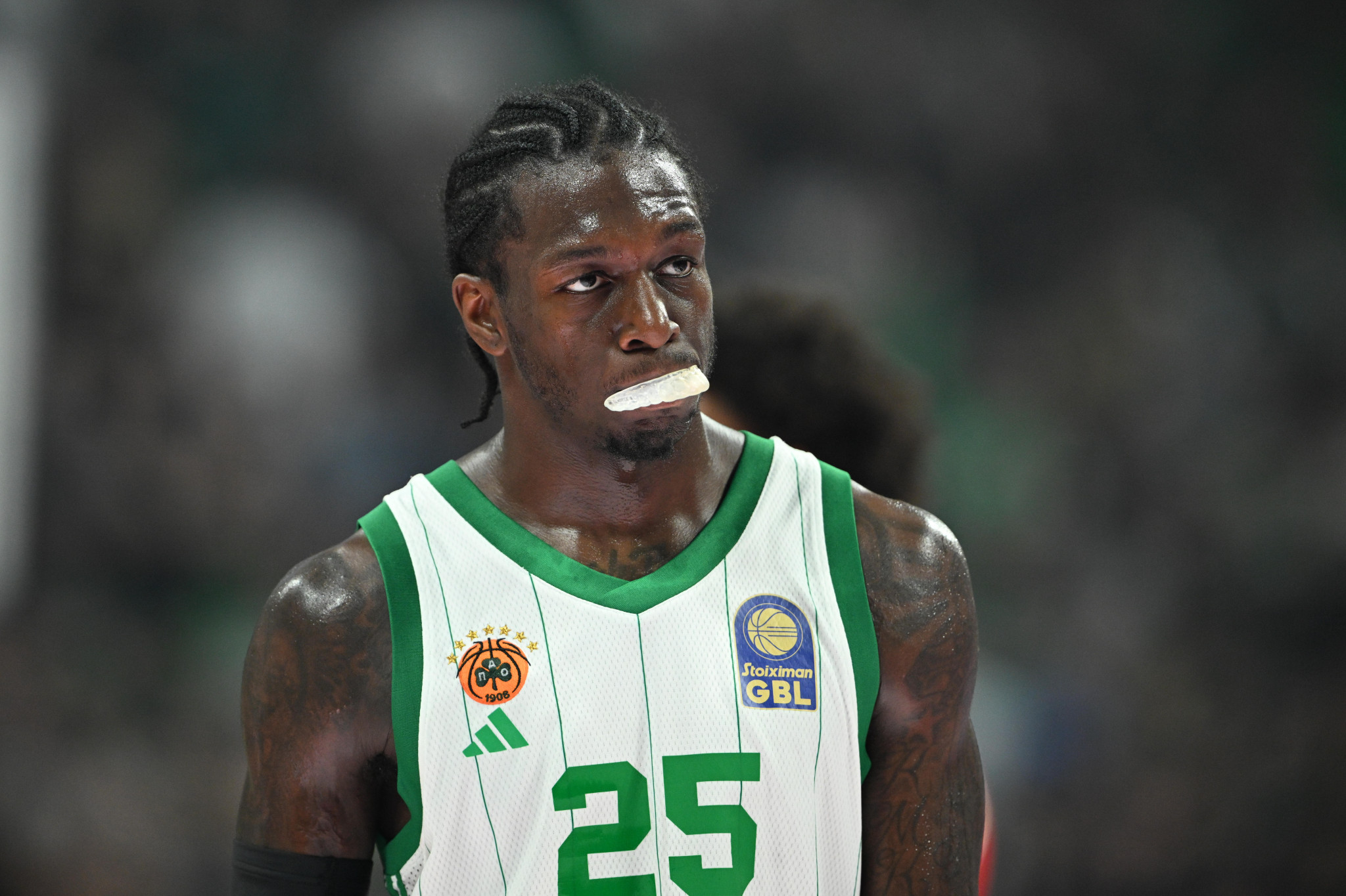 Τι είπε ο Κέντρικ Ναν στον διαιτητή με αποτέλεσμα την αποβολή του - Η ατάκα