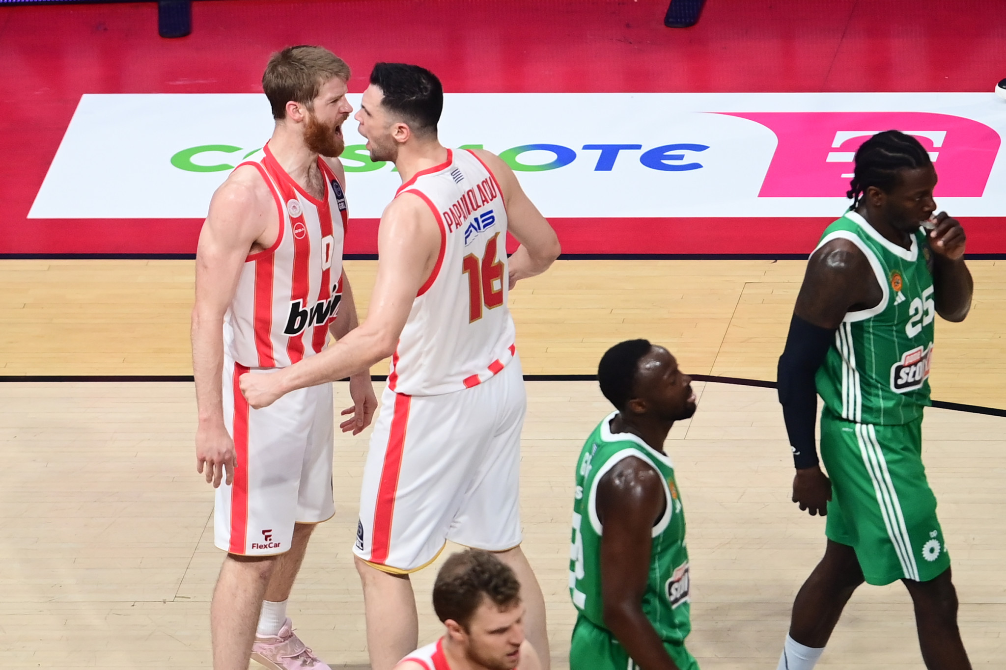 Οι φάσεις που έδωσαν το προβάδισμα στον Ολυμπιακό - Η απάντηση από τον Μήτογλου (videos)