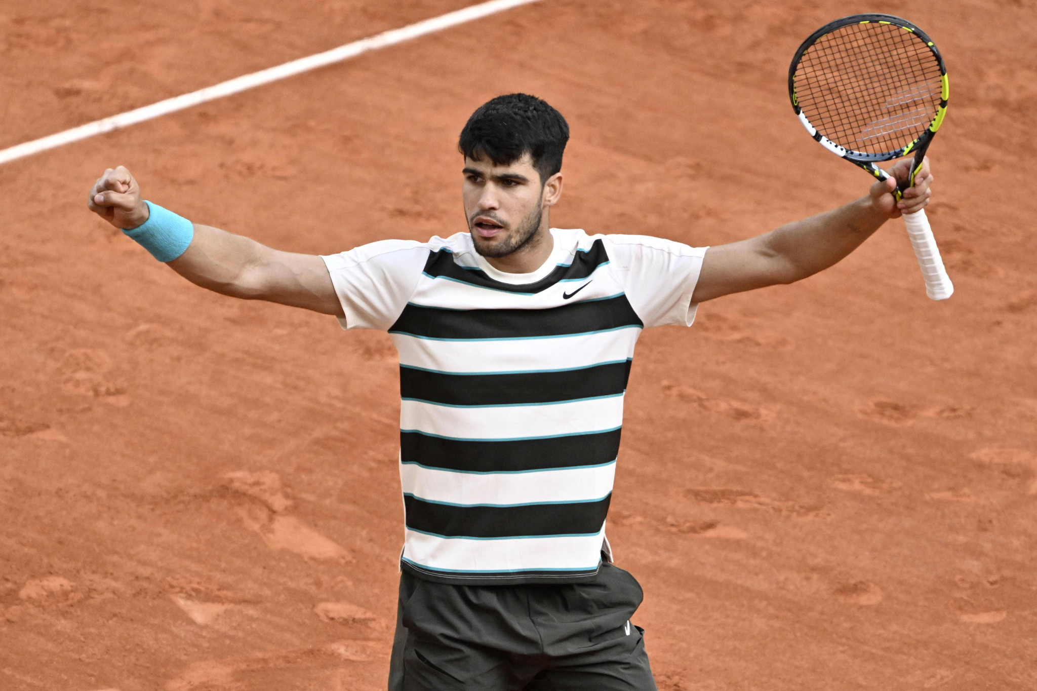 Τι τρέλα, τι τελικός - Μέγας Αλκαράθ νίκησε τον Σίνερ στο Roland Garros σε ματσαρα που θύμισε Big 3