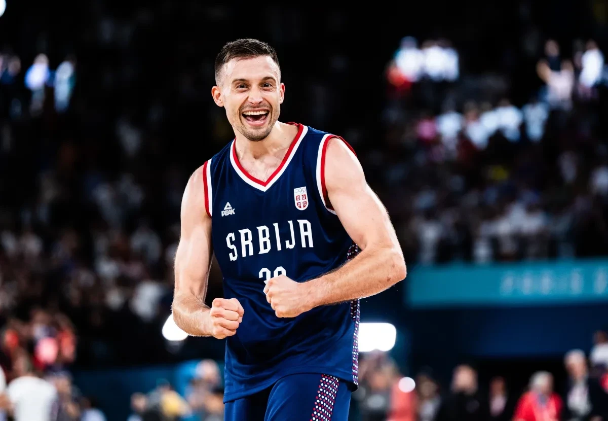 Σοκ με Αβράμοβιτς: Εκτός για 2 μήνες από λάθος του φυσικοθεραπευτή του