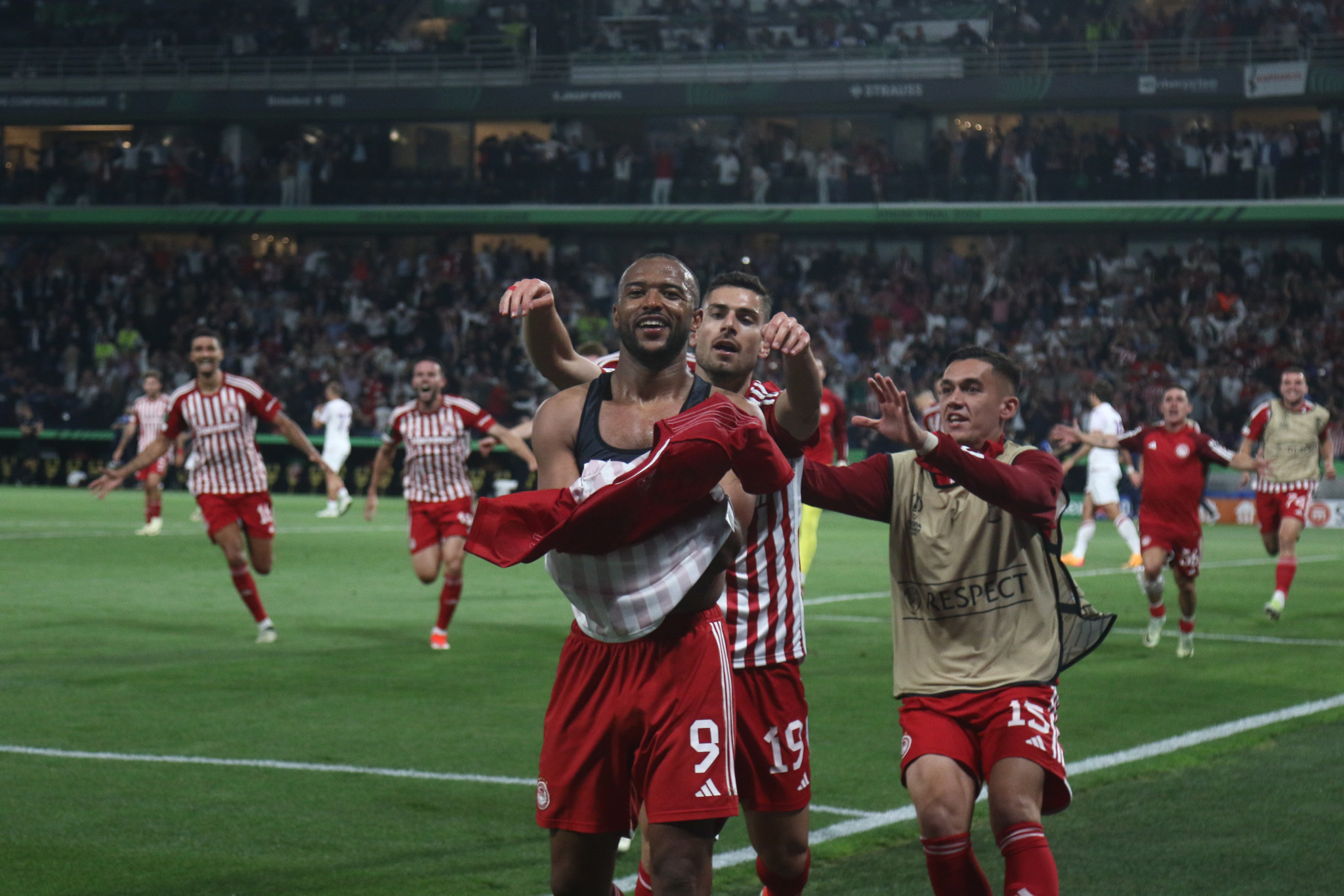 Η ανατριχιαστική ομιλία του Ελ Αραμπί: «Αν το πάρουμε στο γήπεδο της ΑΕΚ η πόλη θα τρελαθεί» (video)