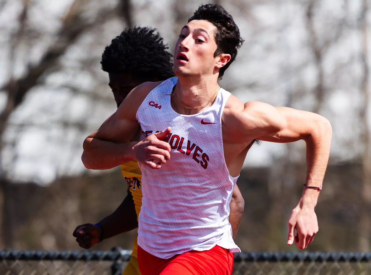 Ο ελληνικός στίβος απέκτησε κορυφαίο 400άρη από την ομογένεια!