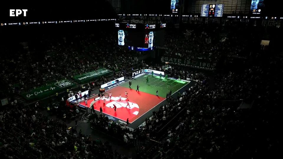 Το εντυπωσιακό Glassfloor του ΟΑΚΑ χωρισμένο σε κόκκινο και πράσινο (video)