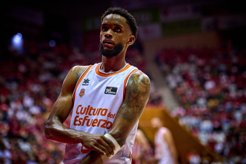 Ο Μοντέρο ρίχνει... άκυρο στον ανταγωνισμό και υπογράφει «χρυσό» συμβόλαιο με τη Βαλένθια