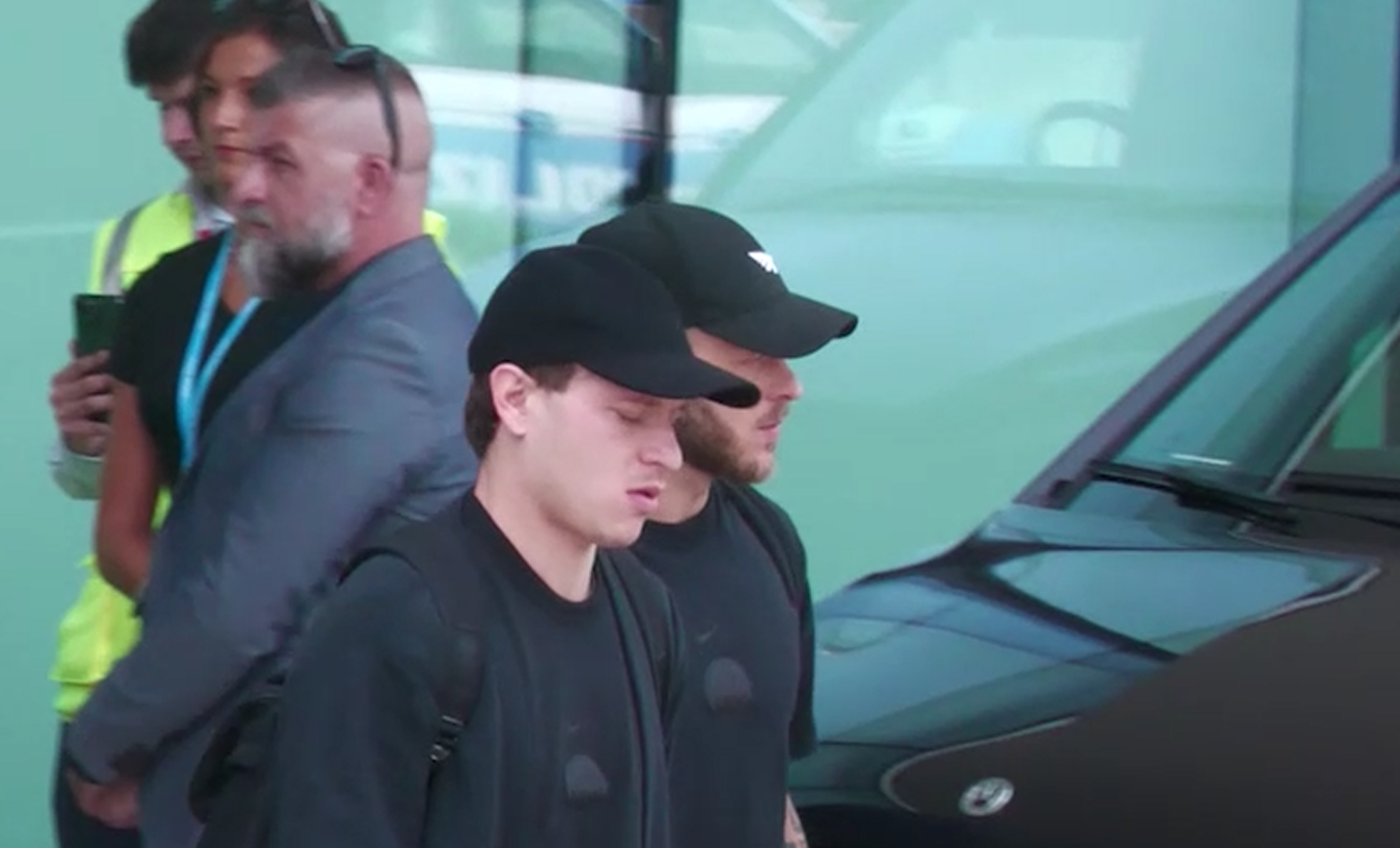 Βουβαμάρα και σκυμμένα κεφάλια - Επέστρεψε στο Μιλάνο η Ίντερ (video)