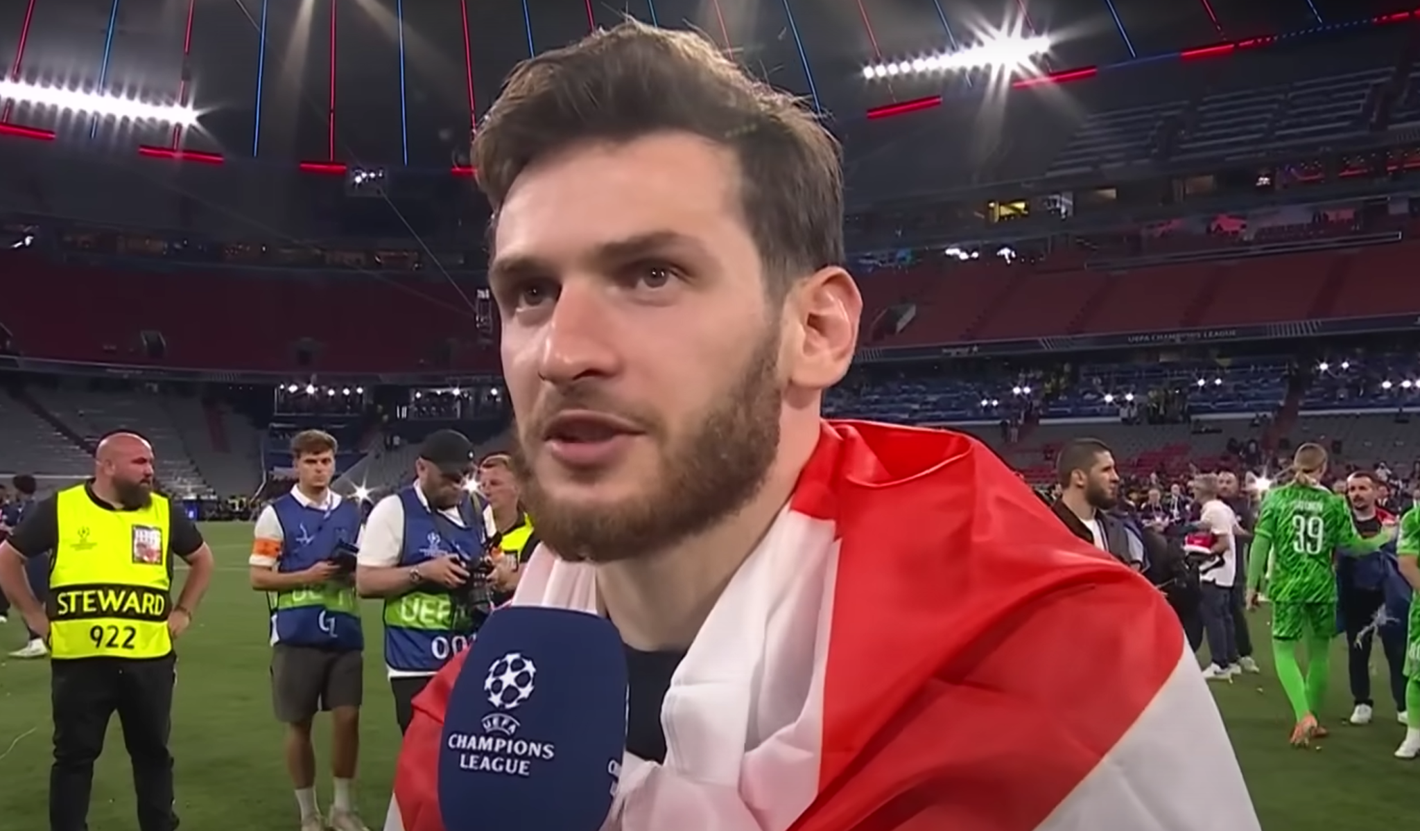 Ο Κβαρατσχέλια έγινε ο δεύτερος παίκτης στην ιστορία που σημείωσε απίθανο ρεκόρ μετά την κατάκτηση του Champions League