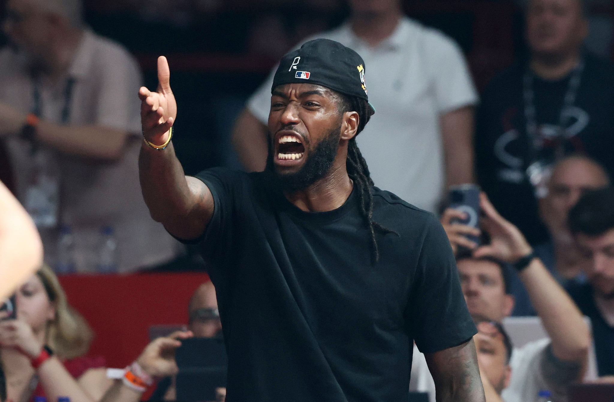 Η χειρονομία του Ματίας Λεσόρ στους οπαδούς του Ολυμπιακού (video)