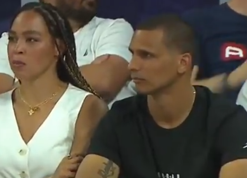 Ο Μαζούλα παρακολουθεί ματς της Φενέρμπαχτσε στην Κωνσταντινούπολη (video)