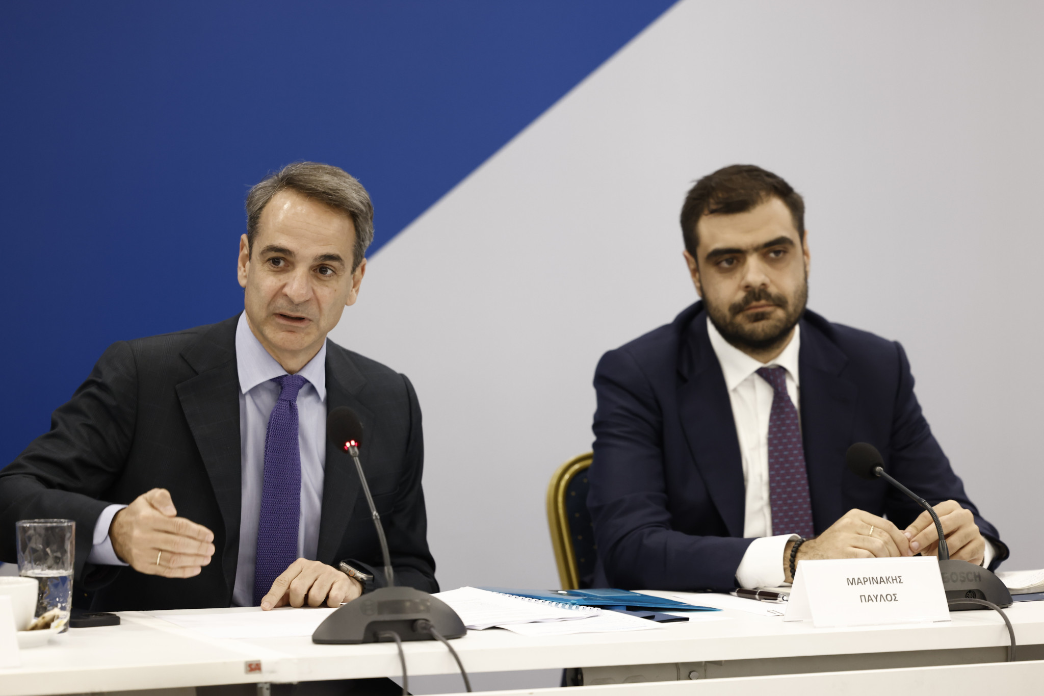 Live TV: Τα μέτρα της Κυβέρνησης για το μπάσκετ