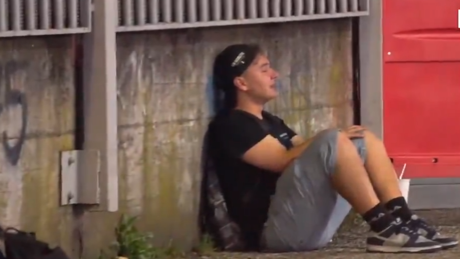 Από το όνειρο στην καταστροφή - Οπαδοί της Ίντερ άδειασαν το «Σαν Σίρο» μισή ώρα πριν το τέλος του τελικού