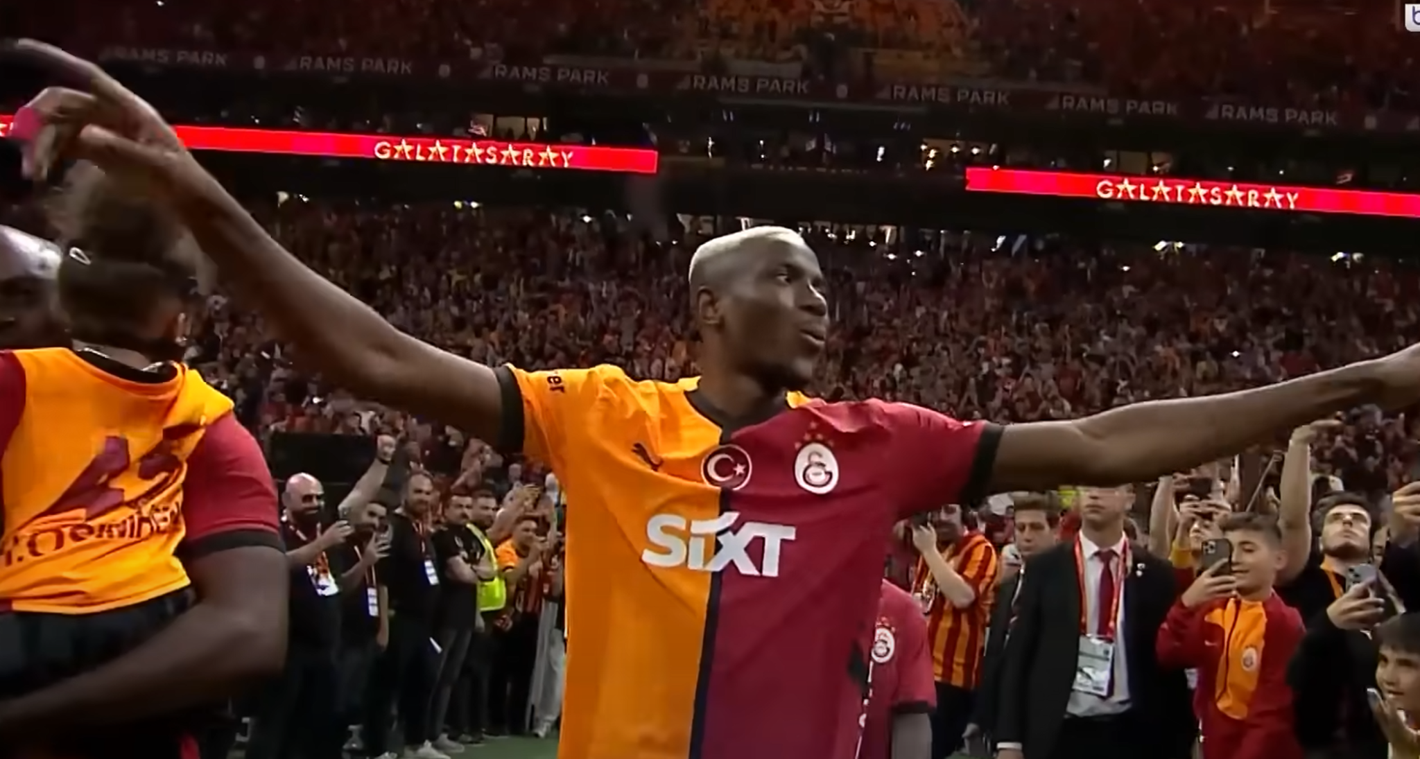 Η Αλ Χιλάλ του Ιντζάκι κάνει το «μπαμ» με Οσίμεν - Αυτό είναι το μυθικό ποσό της μεταγραφής