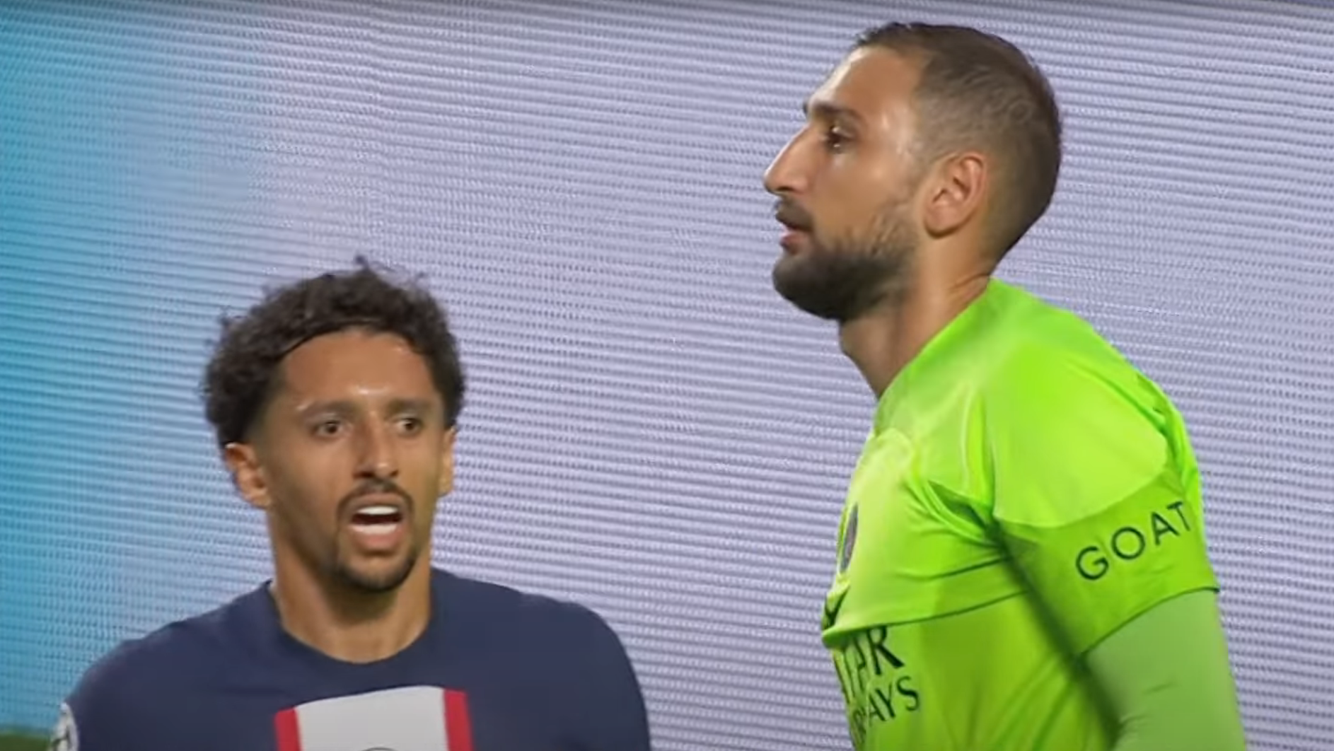 Η συγκινητική χειρονομία του Ντοναρούμα στους συμπαίκτες του στην Παρί πριν τον τελικό του Champions League