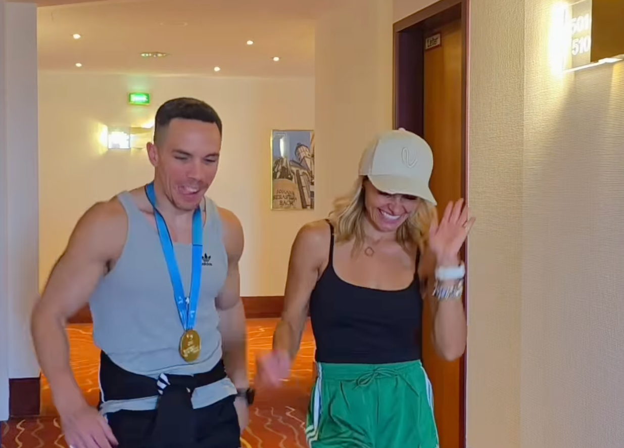 Λευτέρης Πετρούνιας: Χορεύει με τη Βασιλική Μιλλούση για το 8ο χρυσό του