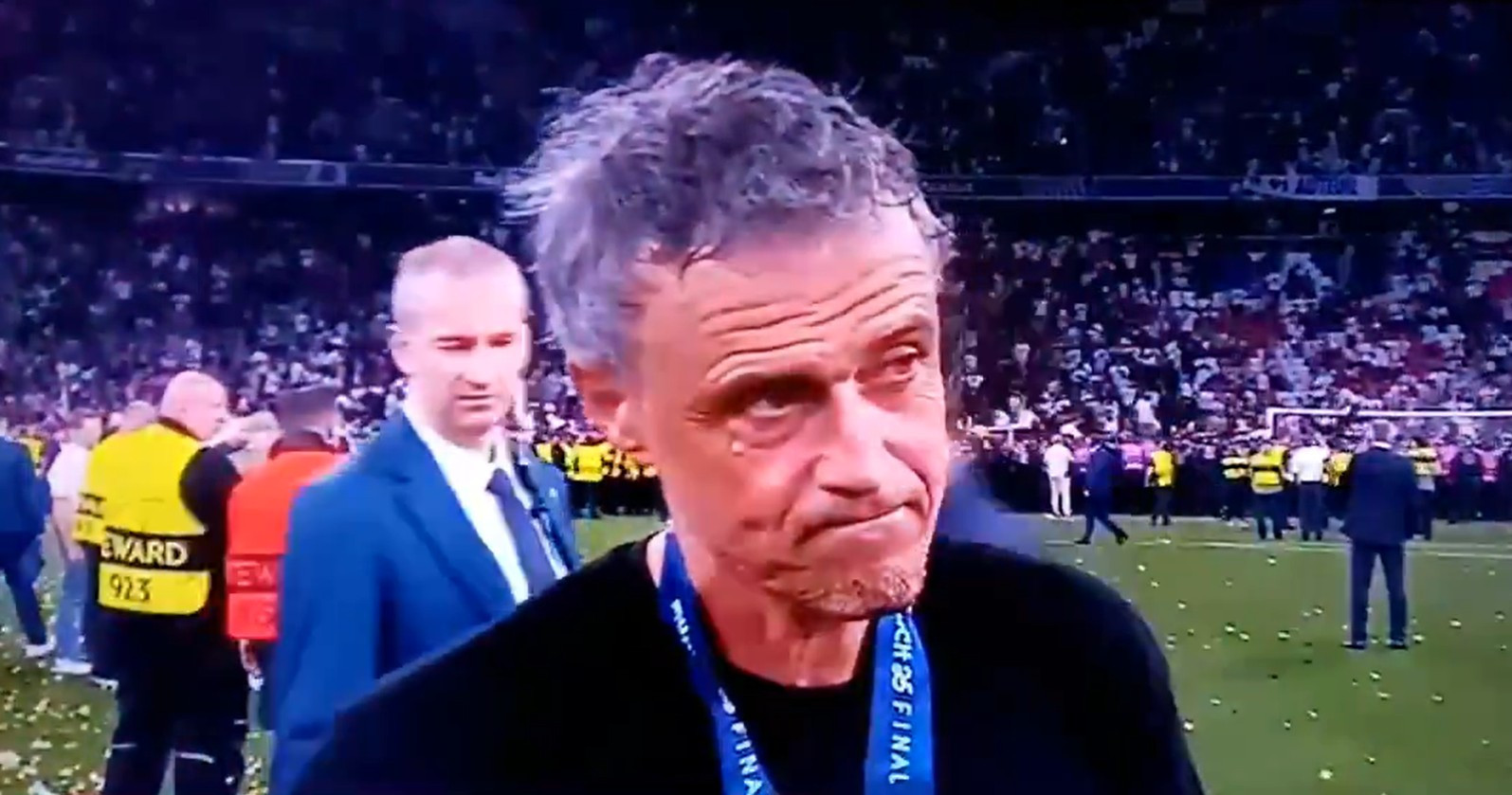 Λουίς Ενρίκε: «Σήμερα η Τσάνα θα έτρεχε εδώ» - Έκλαιγαν οι δημοσιογράφοι (video)