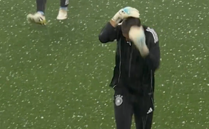 Πρωτοφανής χαλαζόπτωση στο Μόναχο, καθυστέρησε 10 λεπτά η έναρξη του Γερμανία - Πορτογαλία (video)