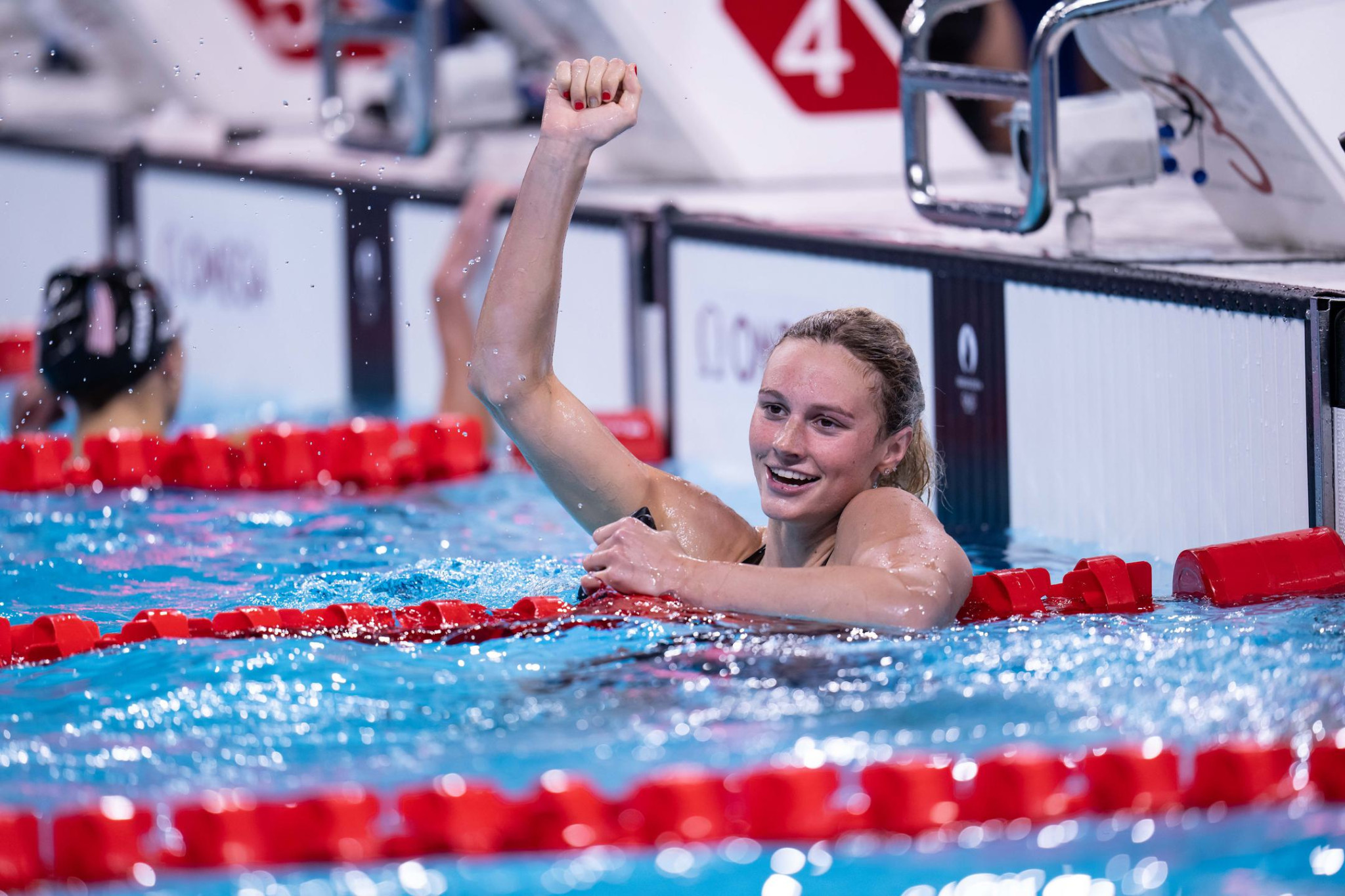 Μεγάλο παγκόσμιο ρεκόρ η Μάκιντος στα 400μ ελεύθερο!