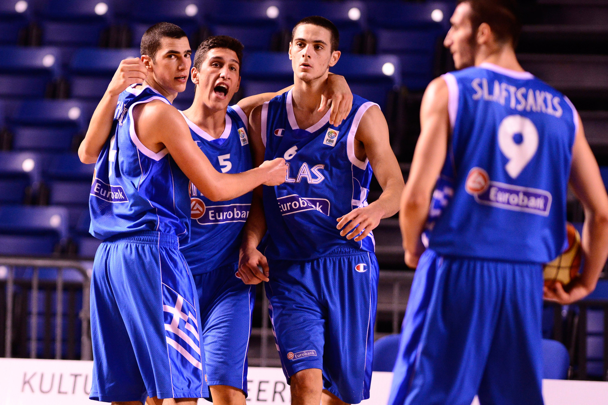 Λαρεντζάκης για την απόσυρση Παπαπέτρου: «Από μικρά παιδιά μαζί»