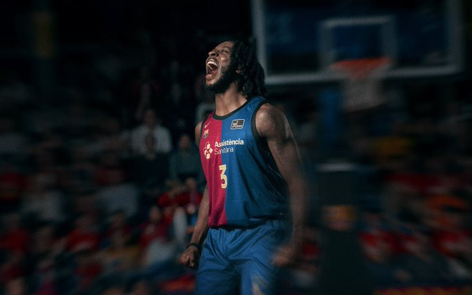 Ο Μάιλς Κέιλ πρώτη μεταγραφή της Μπαρτσελόνα