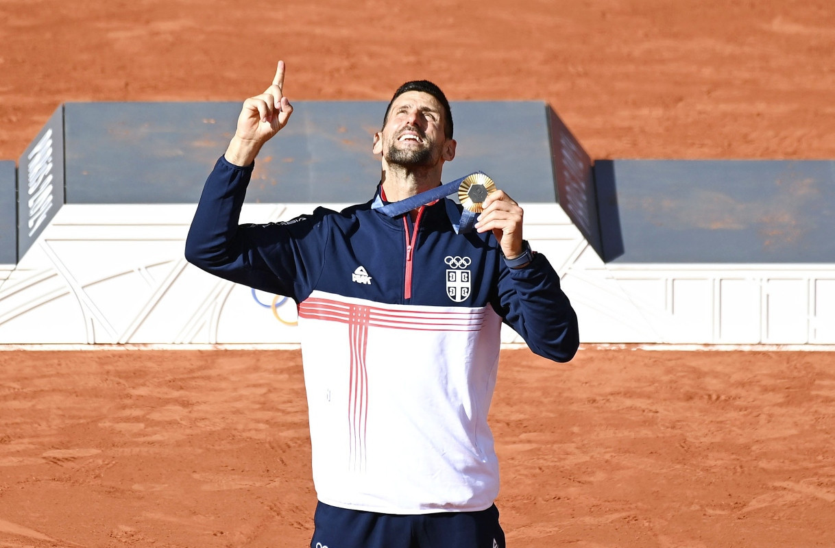 Η απίστευτη γκάφα με Τζόκοβιτς: «Τα 8 νοίκια μπροστά και το κοντινό μετρό»