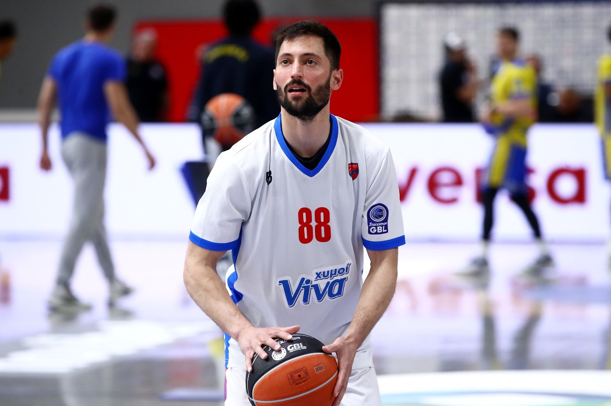 Συνεχίζει στον Πανιώνιο ο Νίκος Γκίκας