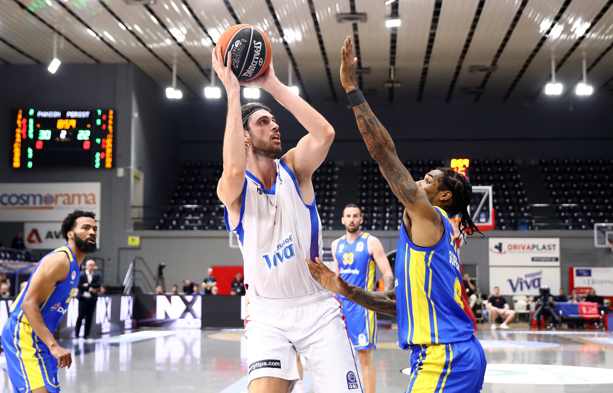 Ο Τσαλμπούρης θα συνεχίσει να φοράει τη φανέλα του Πανιωνίου και τη νέα σεζόν