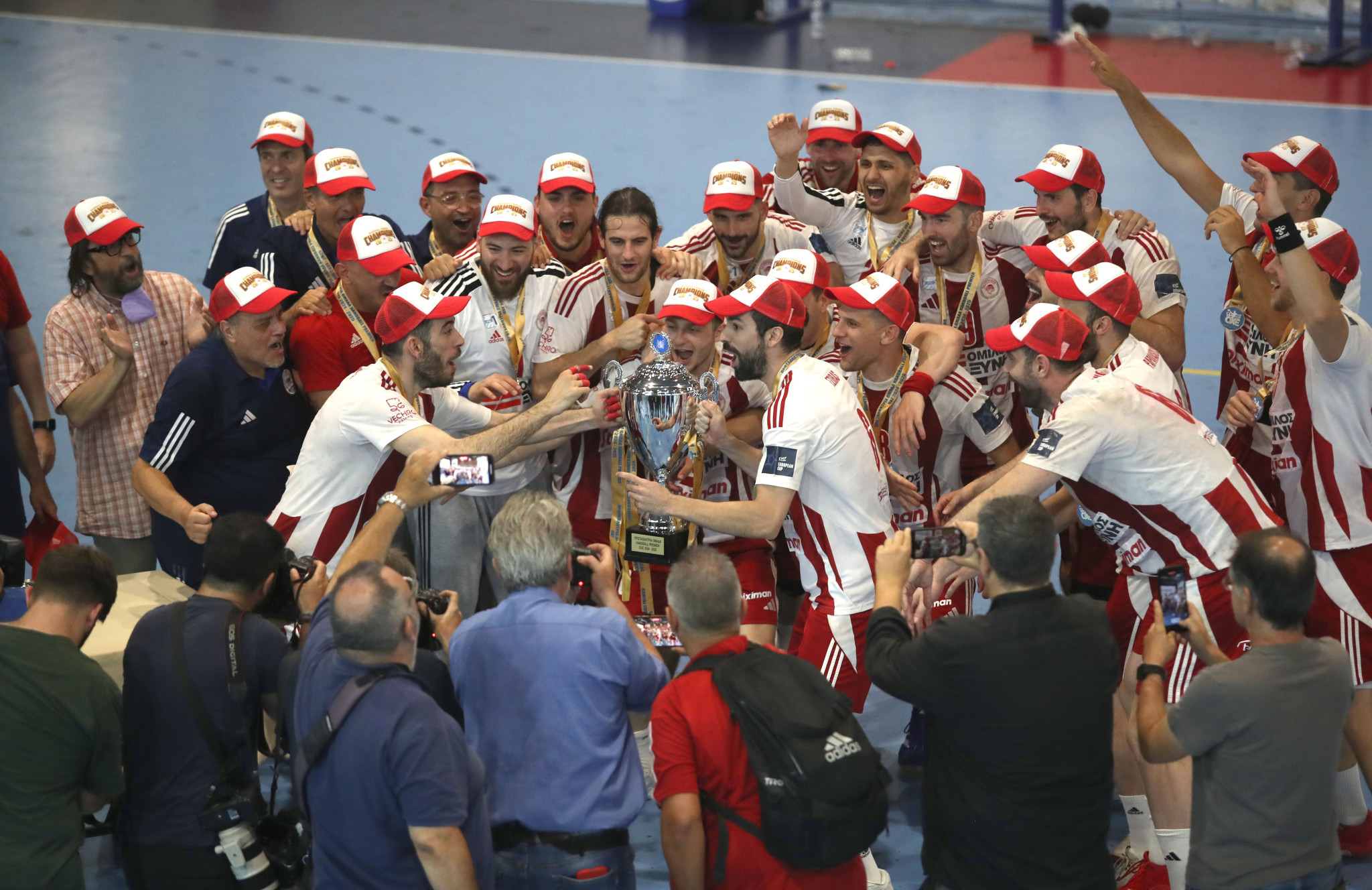 Ο Ολυμπιακός έφτασε την ΑΕΚ σε Πρωταθλήματα στο χάντμπολ