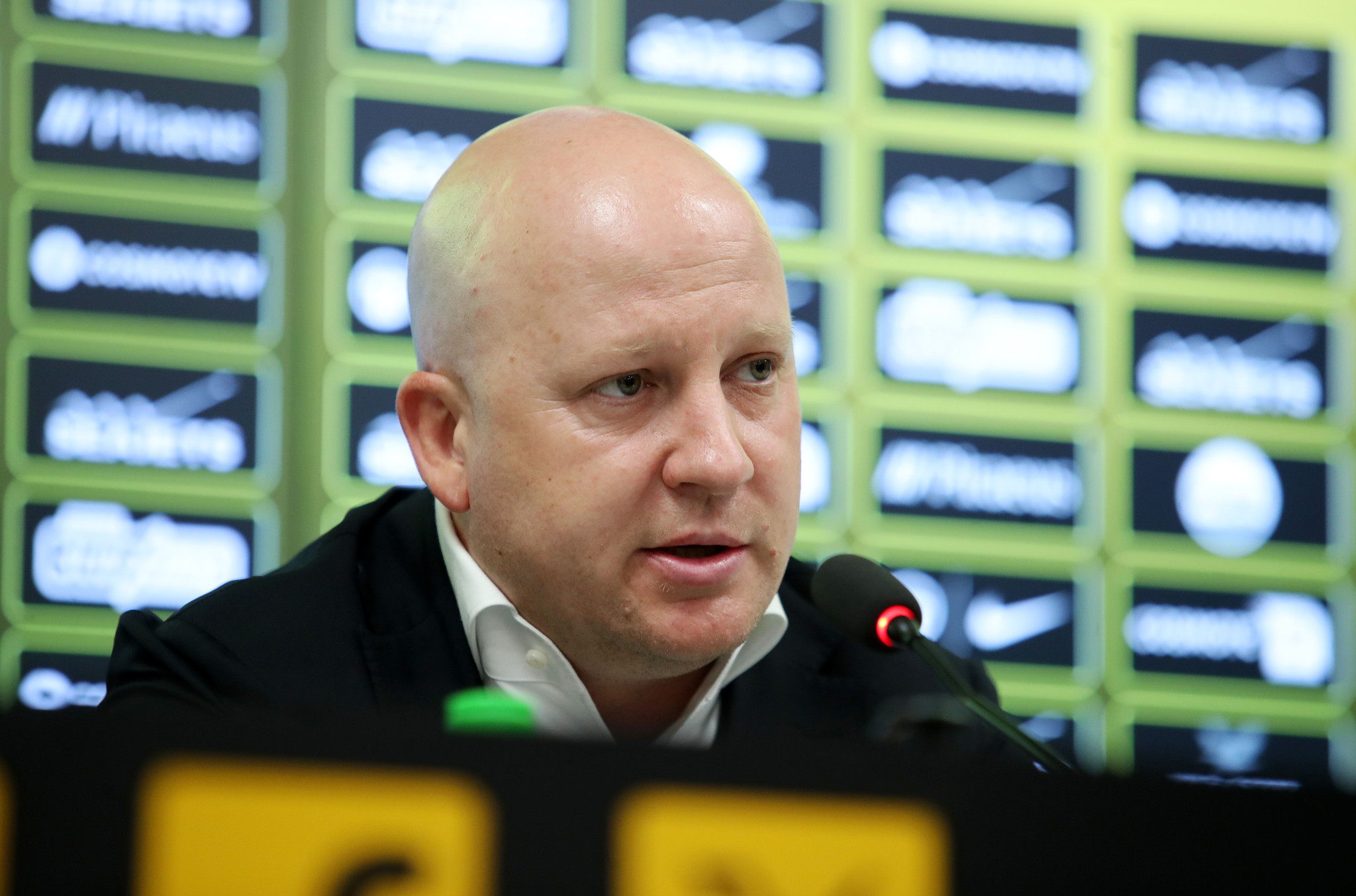 Νίκολιτς: «Μου αρέσουν το build up, η πίεση ψηλά και οι στατικές φάσεις»