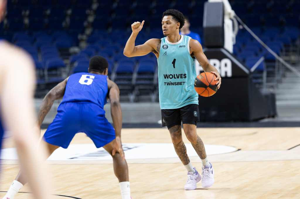 Μπεσίκτας και Μπαχτσεσεχίρ στο... κυνήγι του Άντονι Κάουαν