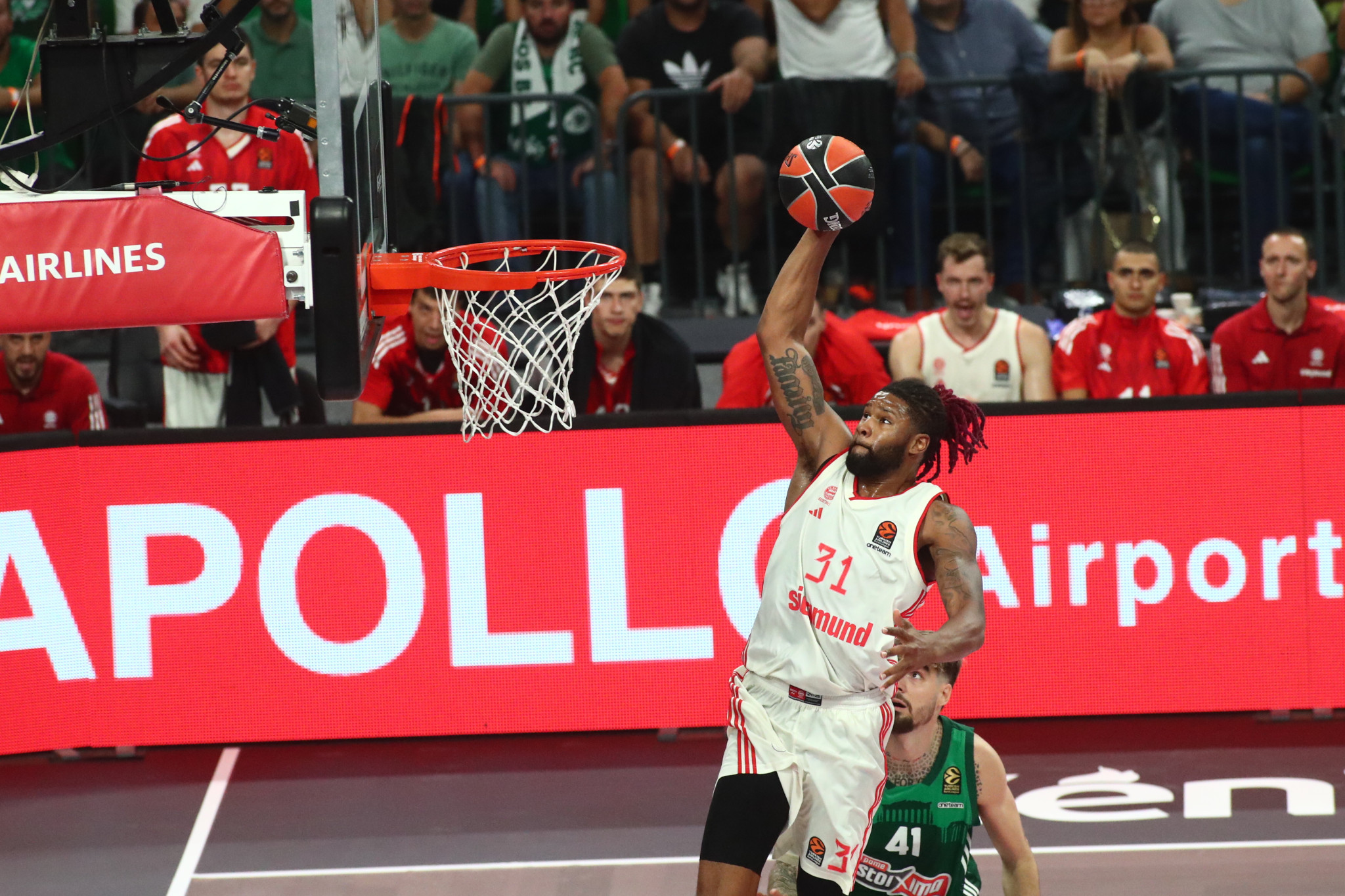 Μία ανάσα από τη μεταγραφή του στη Μιλάνο βρίσκεται ο Μπούκερ